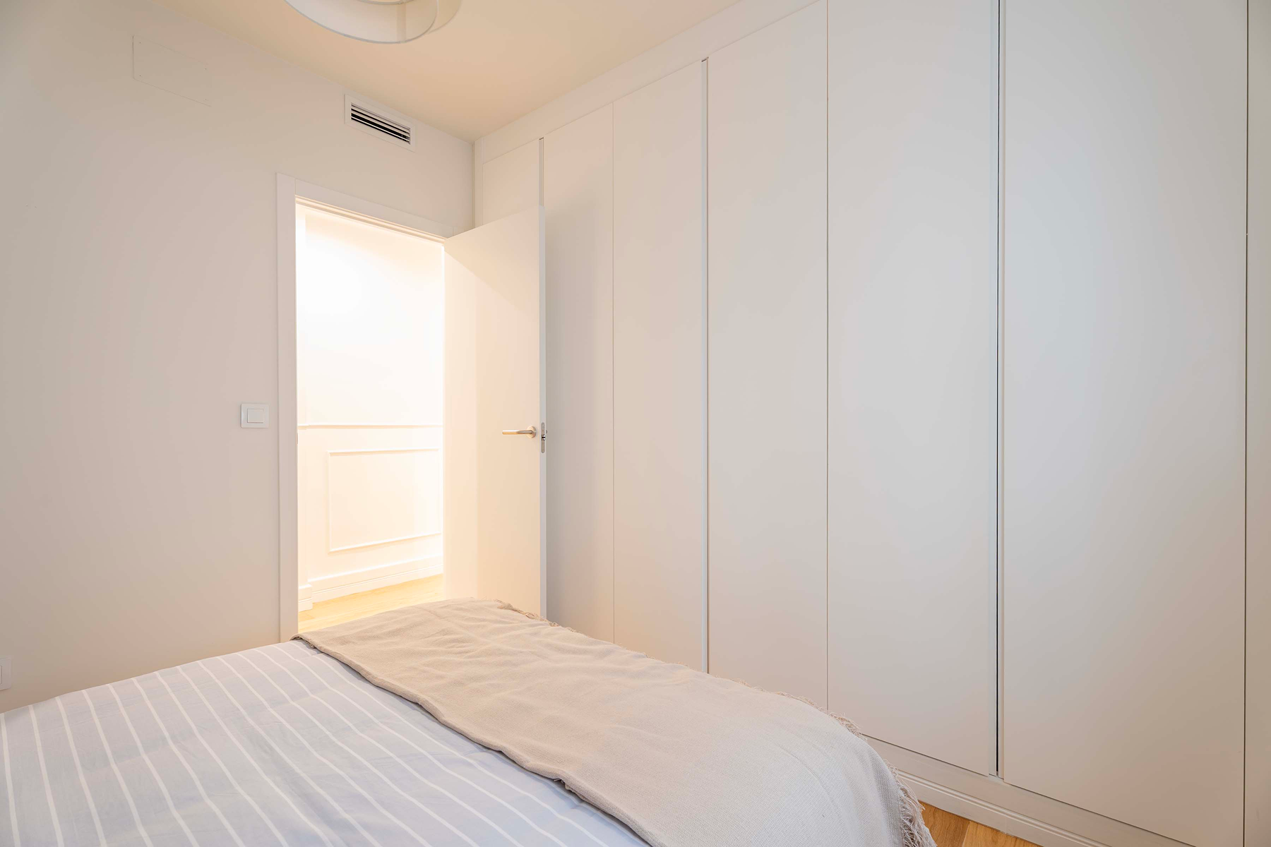  Renovated flat with 3 bedrooms, 4 bathrooms, and garage - 物件實景