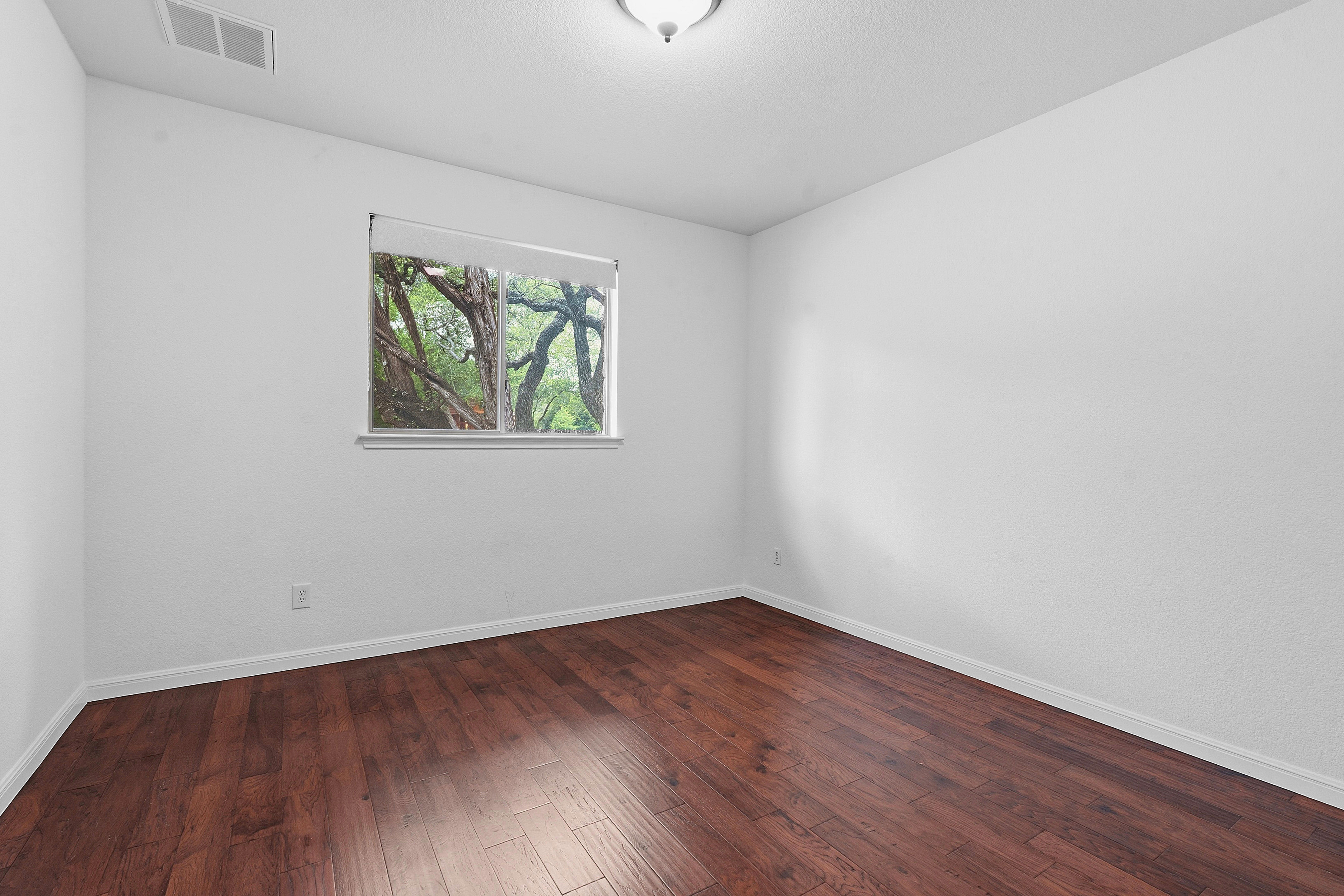  Exceptional Home, Exceptional Setting on 1 Acre - 物件實景