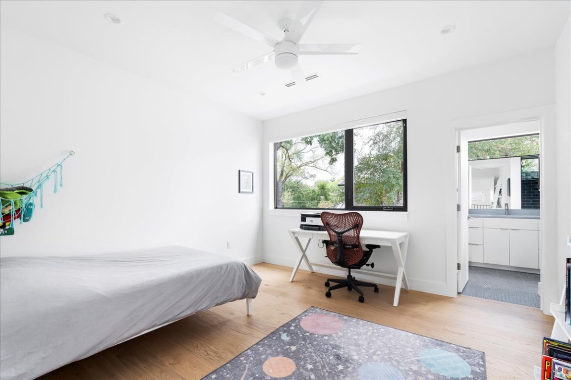Austin, Texas, 78703, United States, 4 Bedrooms Bedrooms, ,4 BathroomsBathrooms,Residential,For Sale,1940448