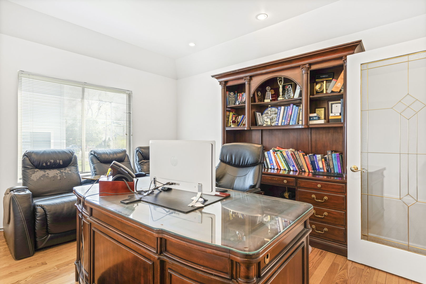 Lincolnshire, Illinois, 60069, United States, 4 Bedrooms Bedrooms, ,4 BathroomsBathrooms,Residential,For Sale,1877536