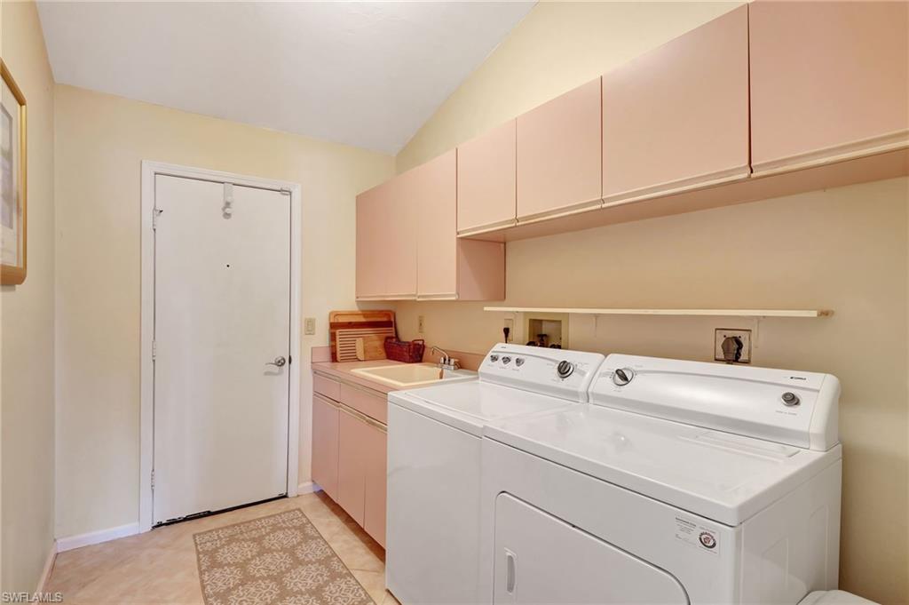 Bonita Springs, Florida, 34135, United States, 3 Bedrooms Bedrooms, ,2 BathroomsBathrooms,Residential,For Sale,1829205