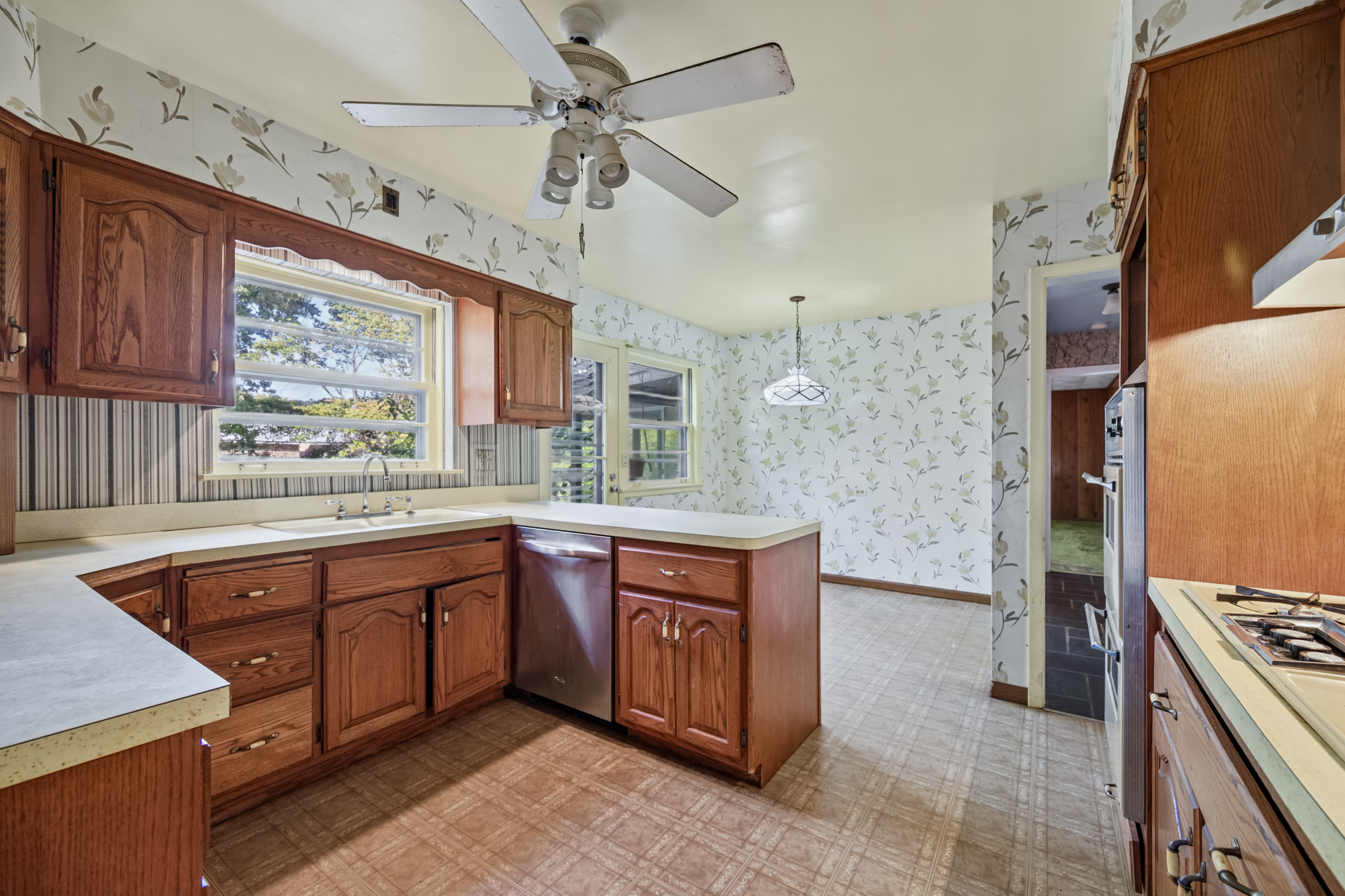  An Exceptional Opportunity Awaits at 2720 Appletree Lane in Northbrook - 物件實景