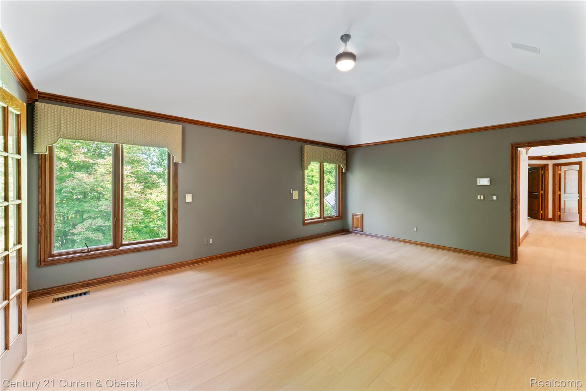 Farmington, Michigan, 48331, United States, 5 Bedrooms Bedrooms, ,6 BathroomsBathrooms,Residential,For Sale,1975363