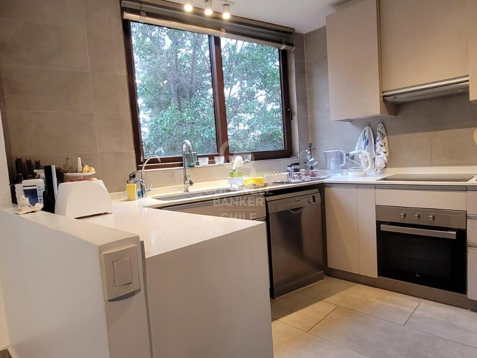 Vitacura, Chile, 3 Bedrooms Bedrooms, ,3 BathroomsBathrooms,Residential,For Sale,1946968