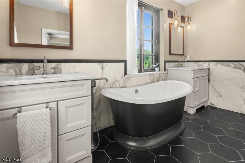 Montgomery Twp., New Jersey, 08540, United States, 6 Bedrooms Bedrooms, ,6 BathroomsBathrooms,Residential,For Sale,1847578
