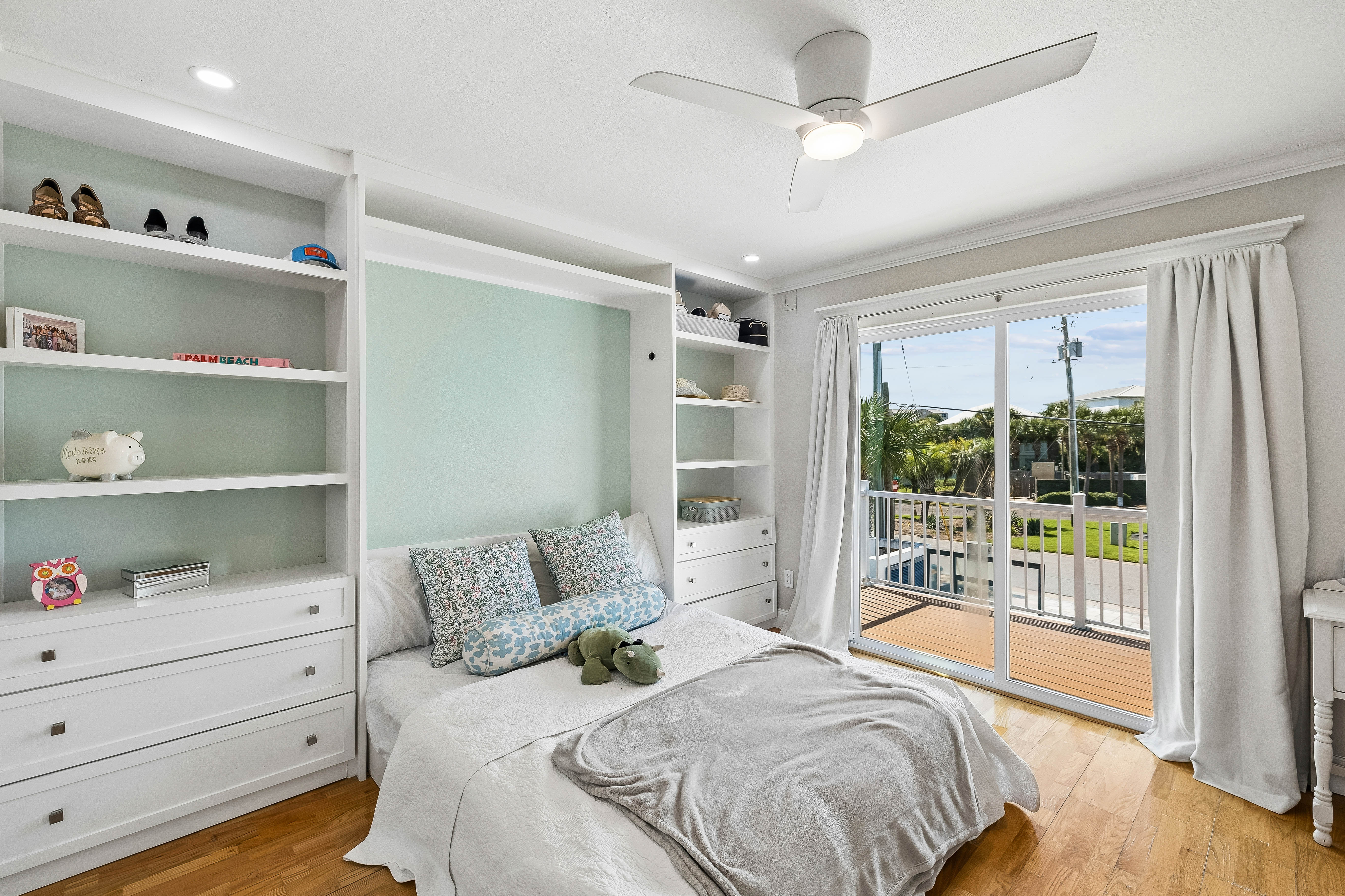  Renovated Harborfront Townhome With 40-Foot Boat Slip - 物件實景