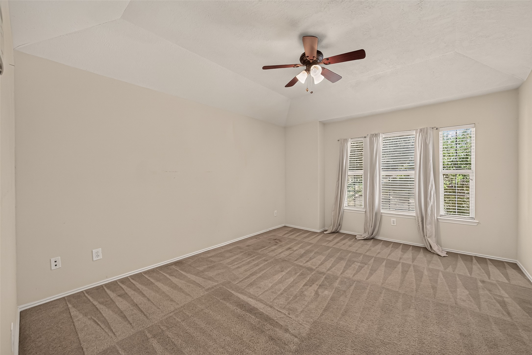  22331 Bellow Glen Drive - 物件實景