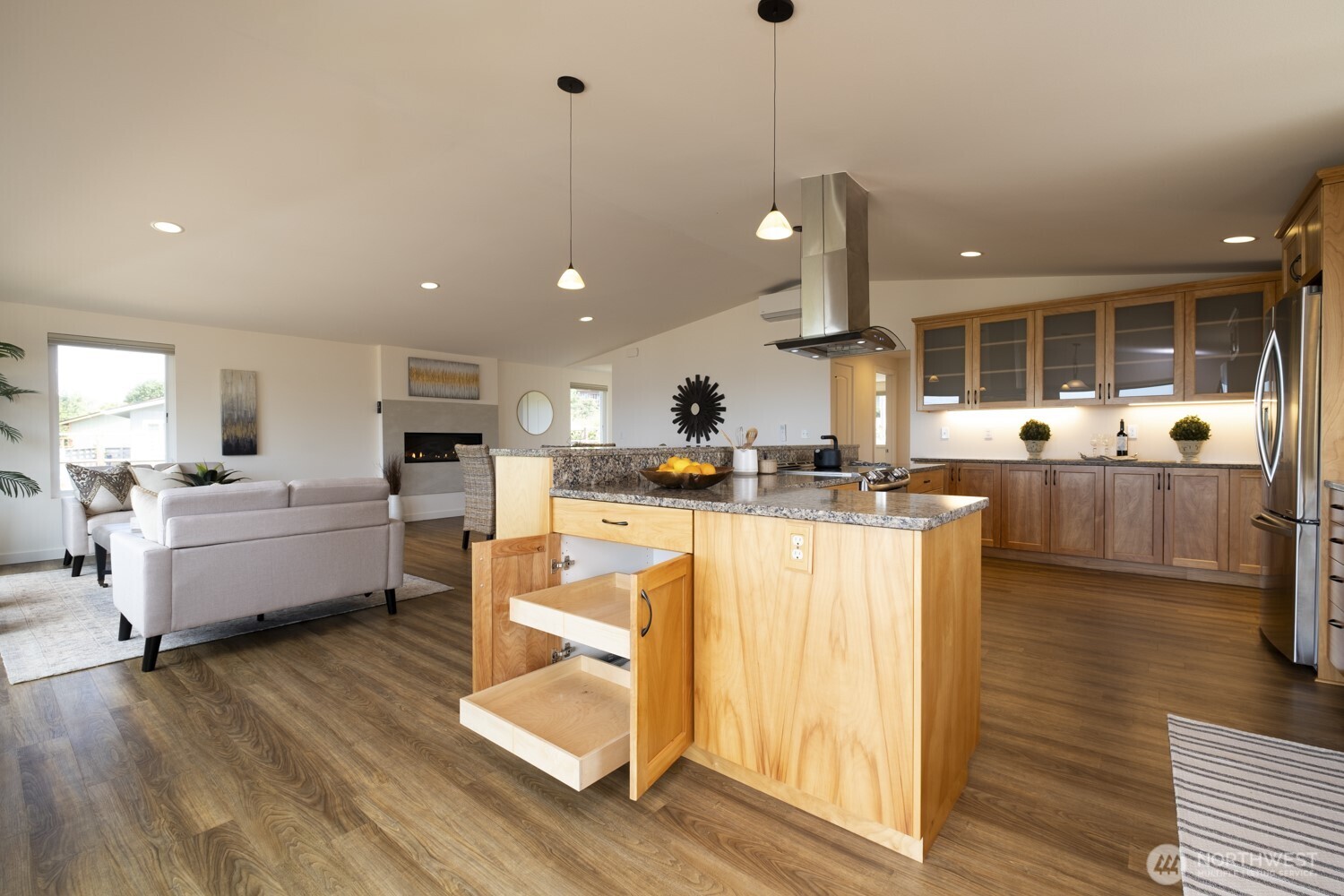 Port Townsend, Washington, 98368, United States, 2 Bedrooms Bedrooms, ,2 BathroomsBathrooms,Residential,For Sale,1925233