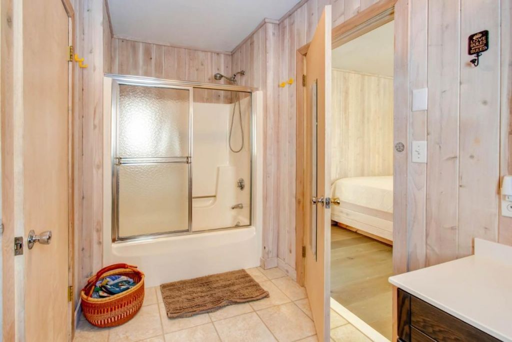 Bovina Center, New York, 13740, United States, 4 Bedrooms Bedrooms, ,5 BathroomsBathrooms,Residential,For Sale,1966687