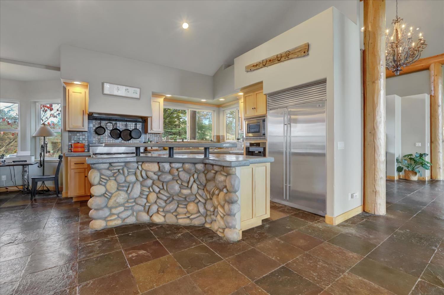 Grass Valley, California, 95949, United States, 3 Bedrooms Bedrooms, ,3 BathroomsBathrooms,Residential,For Sale,1992589