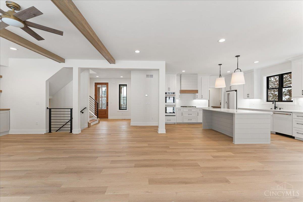 Blue Ash, Ohio, 45241, United States, 4 Bedrooms Bedrooms, ,4 BathroomsBathrooms,Residential,For Sale,2001661