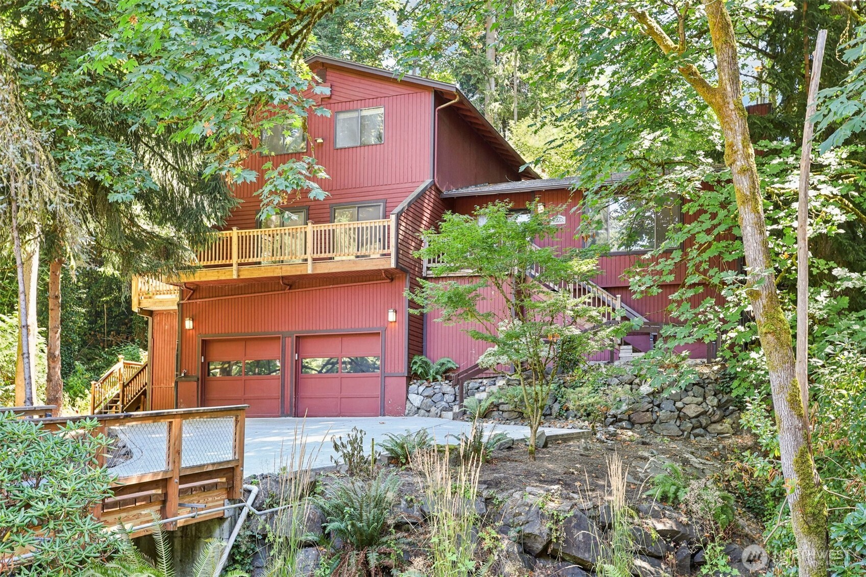 Lake Forest Park, Washington, 98155, United States, 4 Bedrooms Bedrooms, ,2 BathroomsBathrooms,Residential,For Sale,1936982