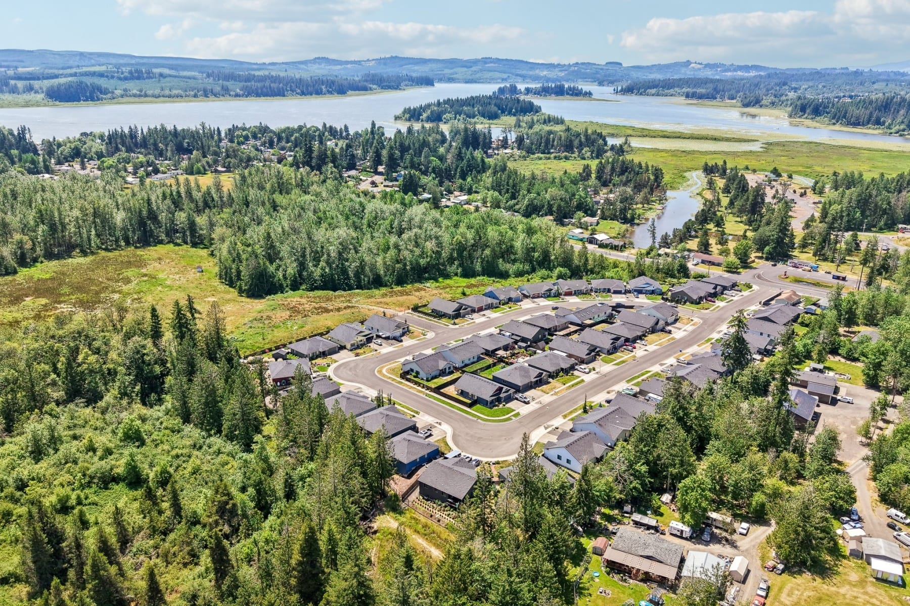  158 ZEPHYR DR Silver Lake, WA 98645 - 物件實景