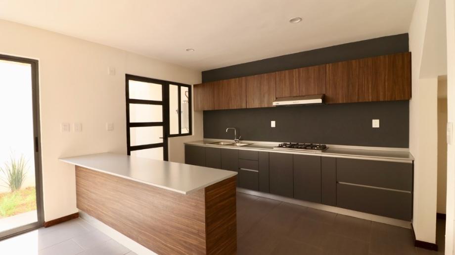 Residencial Santa Fe, Morelia, Michoacán de Ocampo, 58195, Mexico, 3 Bedrooms Bedrooms, ,3 BathroomsBathrooms,Residential,For Sale,Residencial Santa Fe,1454009