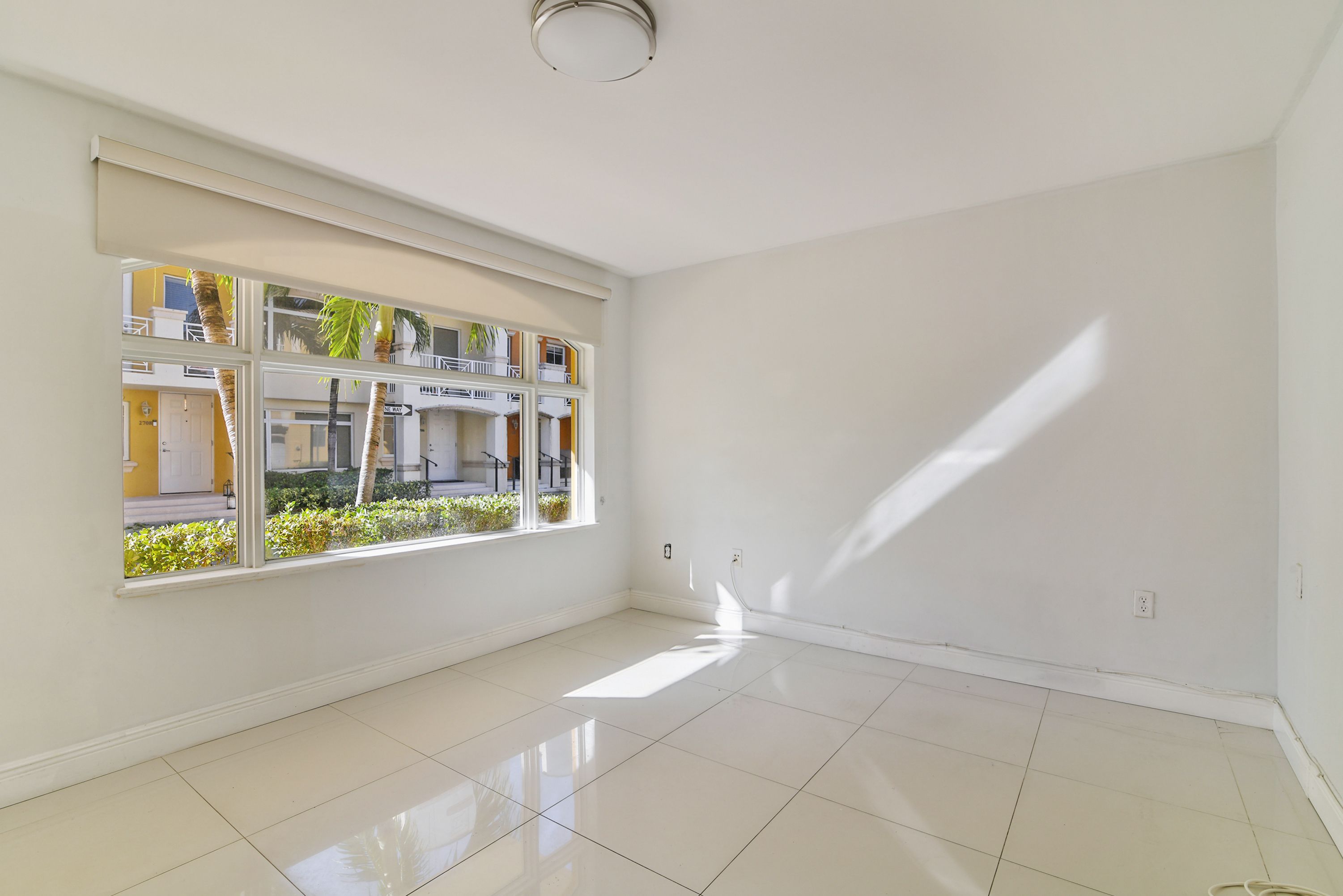  2707 NE 184th Ter, Aventura, FL, 33160 - 物件實景