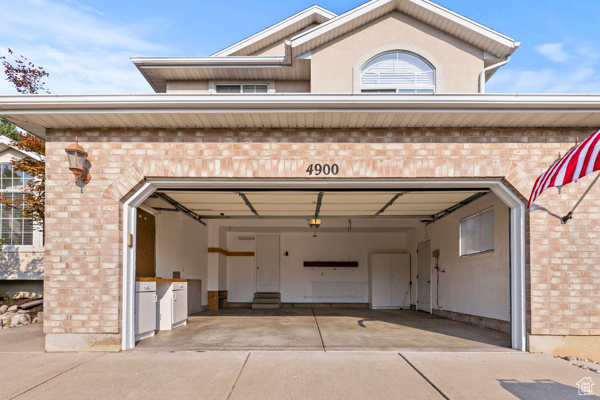 South Ogden, Utah, 84403, United States, 4 Bedrooms Bedrooms, ,3 BathroomsBathrooms,Residential,For Sale,1933681