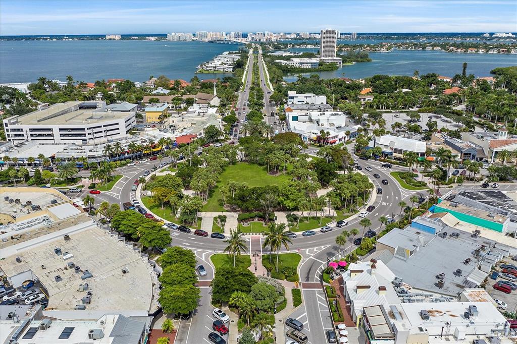 Sarasota, Florida, 34243, United States, 3 Bedrooms Bedrooms, ,3 BathroomsBathrooms,Residential,For Sale,1885250