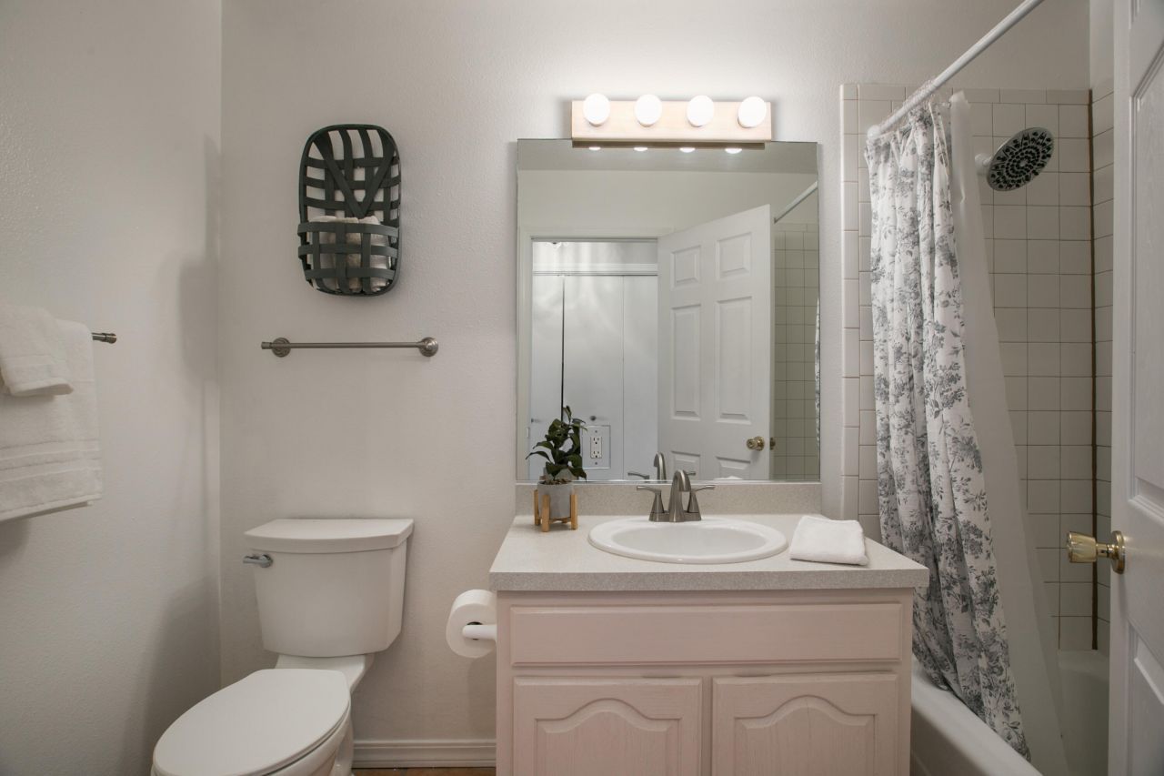 Sandia Park, New Mexico, 87047, United States, 3 Bedrooms Bedrooms, ,3 BathroomsBathrooms,Residential,For Sale,1988040