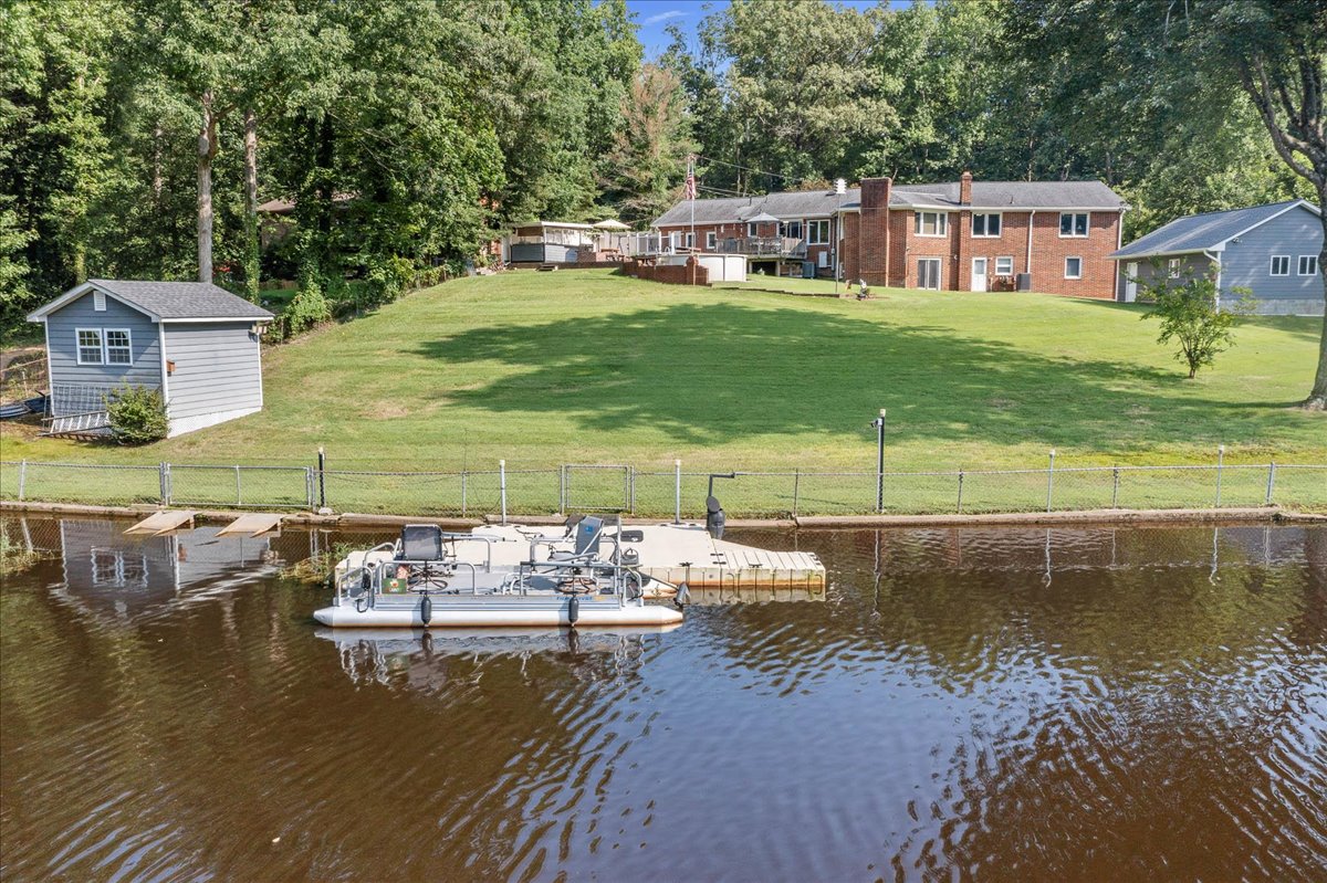 Chester, Virginia, 23831, United States, 5 Bedrooms Bedrooms, ,4 BathroomsBathrooms,Residential,For Sale,1889514