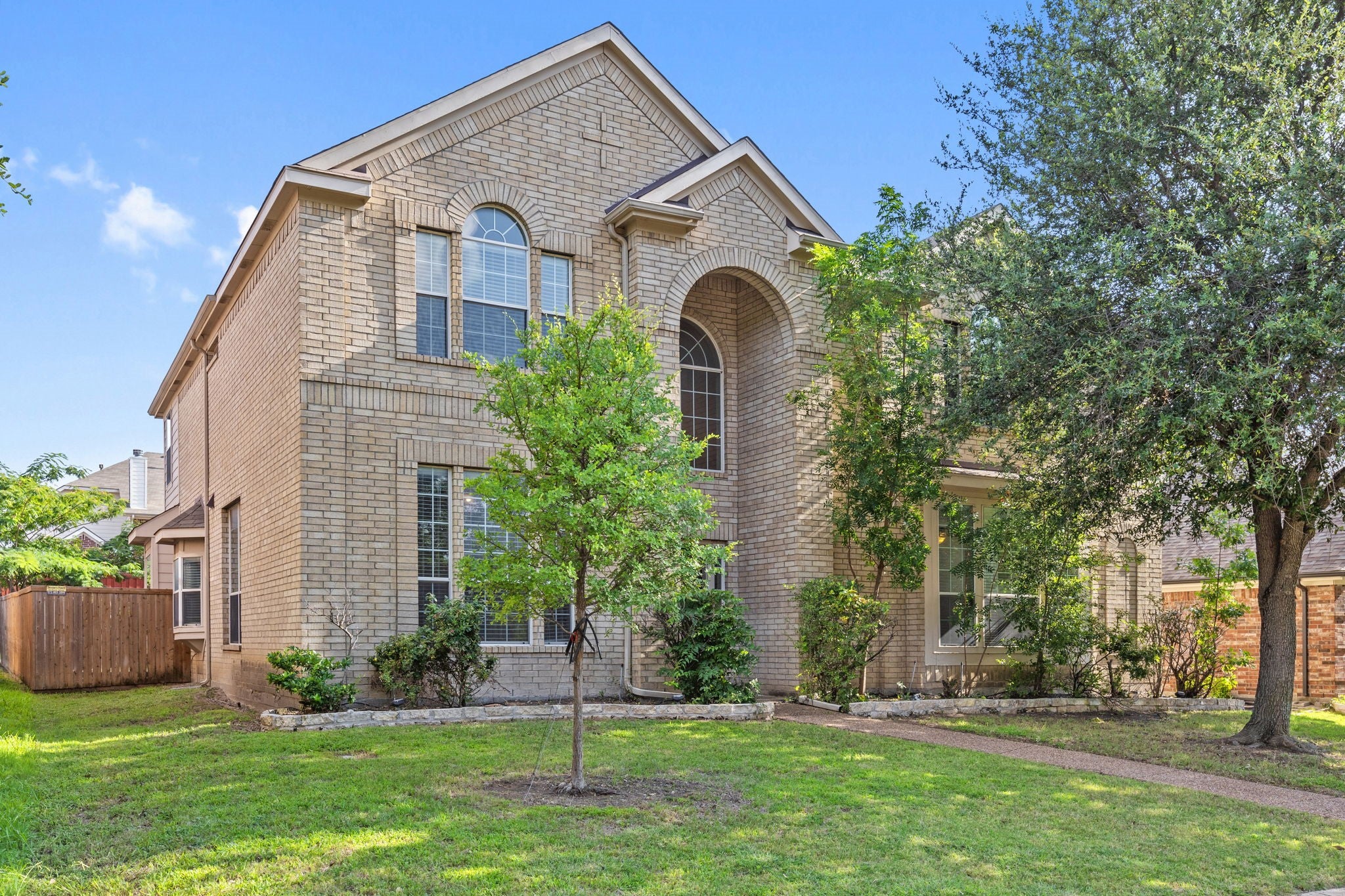 Frisco, Texas, 75035, United States, 5 Bedrooms Bedrooms, ,4 BathroomsBathrooms,Residential,For Sale,1977437