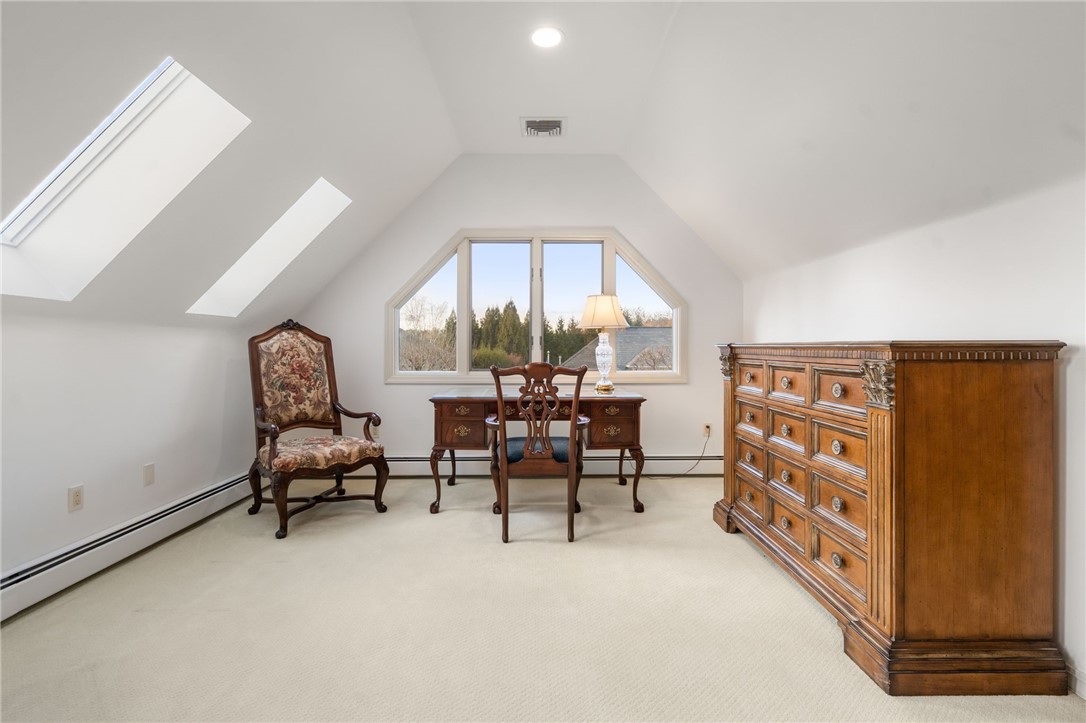 Cranston, Rhode Island, 02920, United States, 3 Bedrooms Bedrooms, ,4 BathroomsBathrooms,Residential,For Sale,1993261