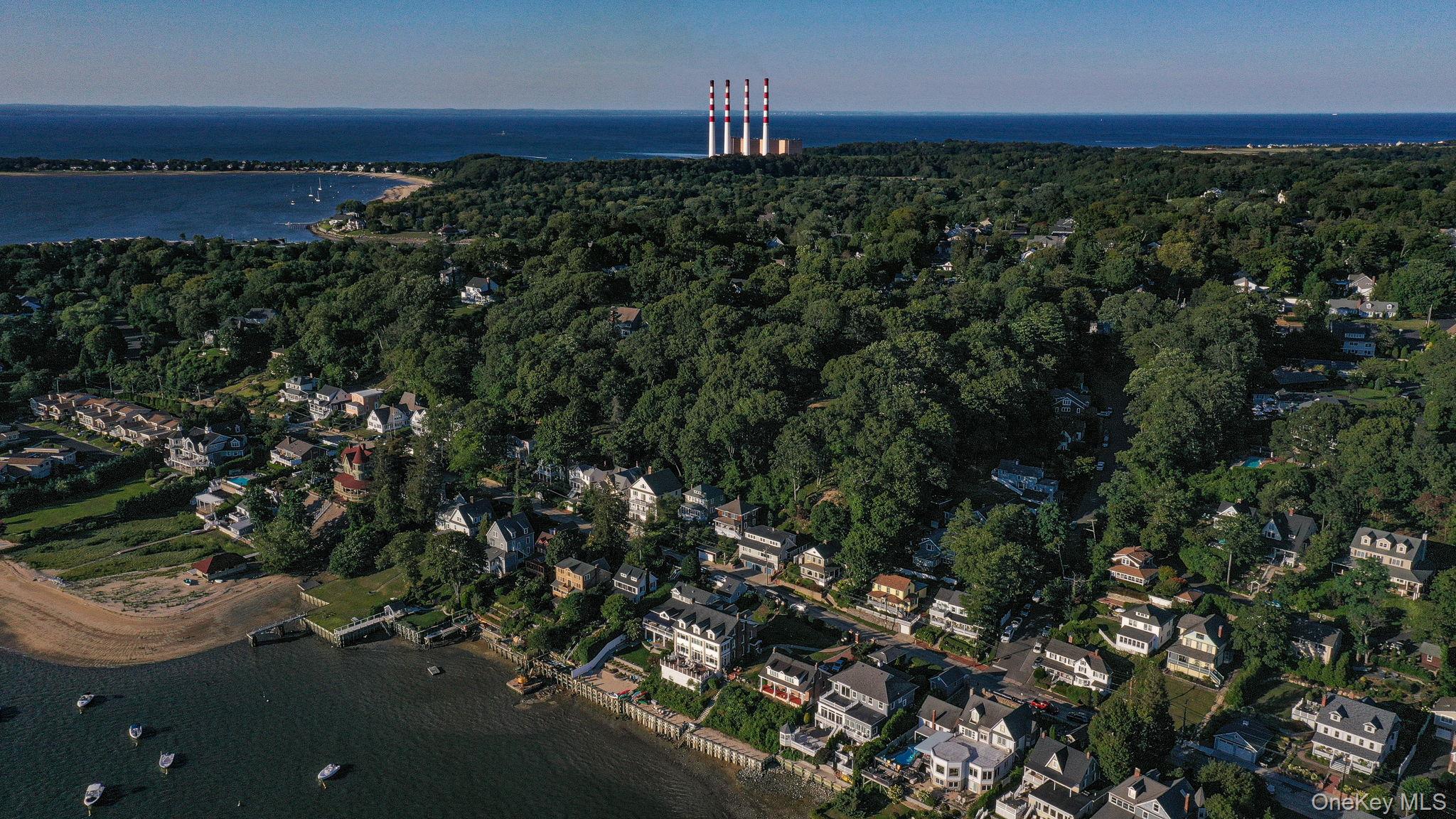 Northport, New York, 11768, United States, 3 Bedrooms Bedrooms, ,2 BathroomsBathrooms,Residential,For Sale,1925556