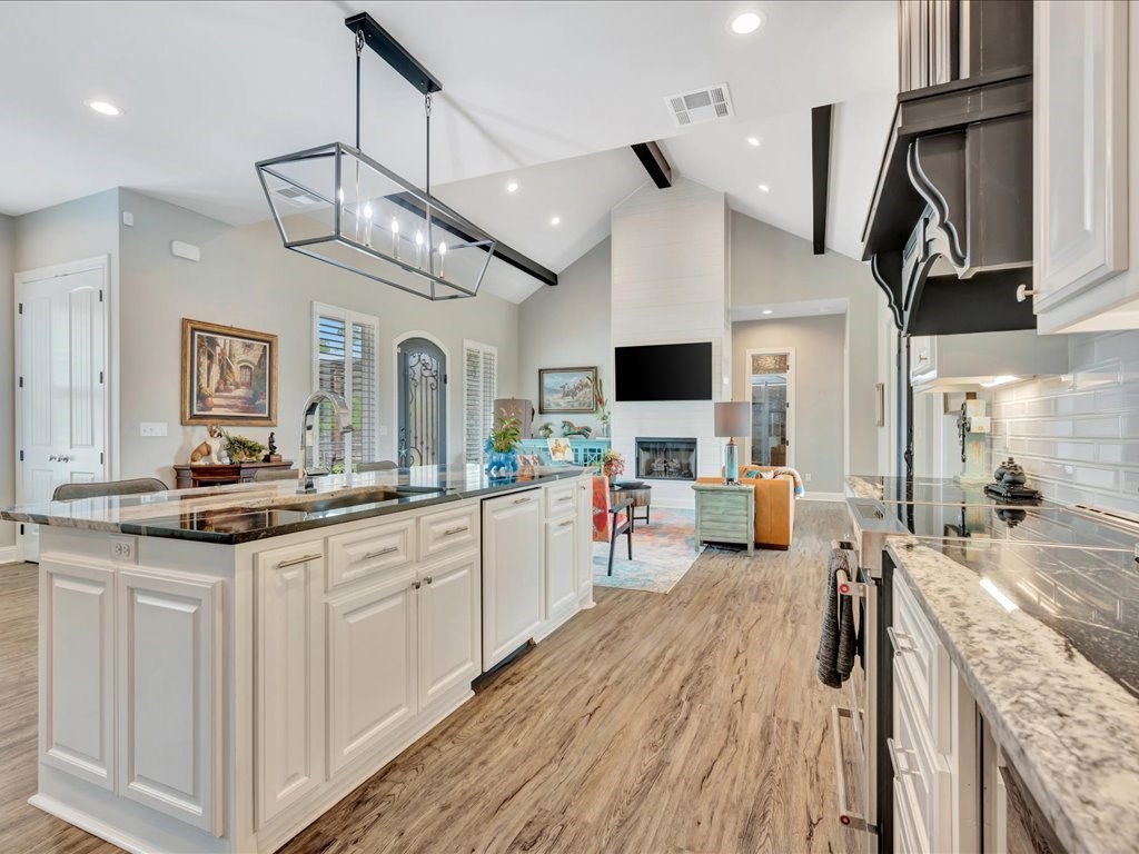 Lufkin, Texas, 75901, United States, 3 Bedrooms Bedrooms, ,2 BathroomsBathrooms,Residential,For Sale,1996440