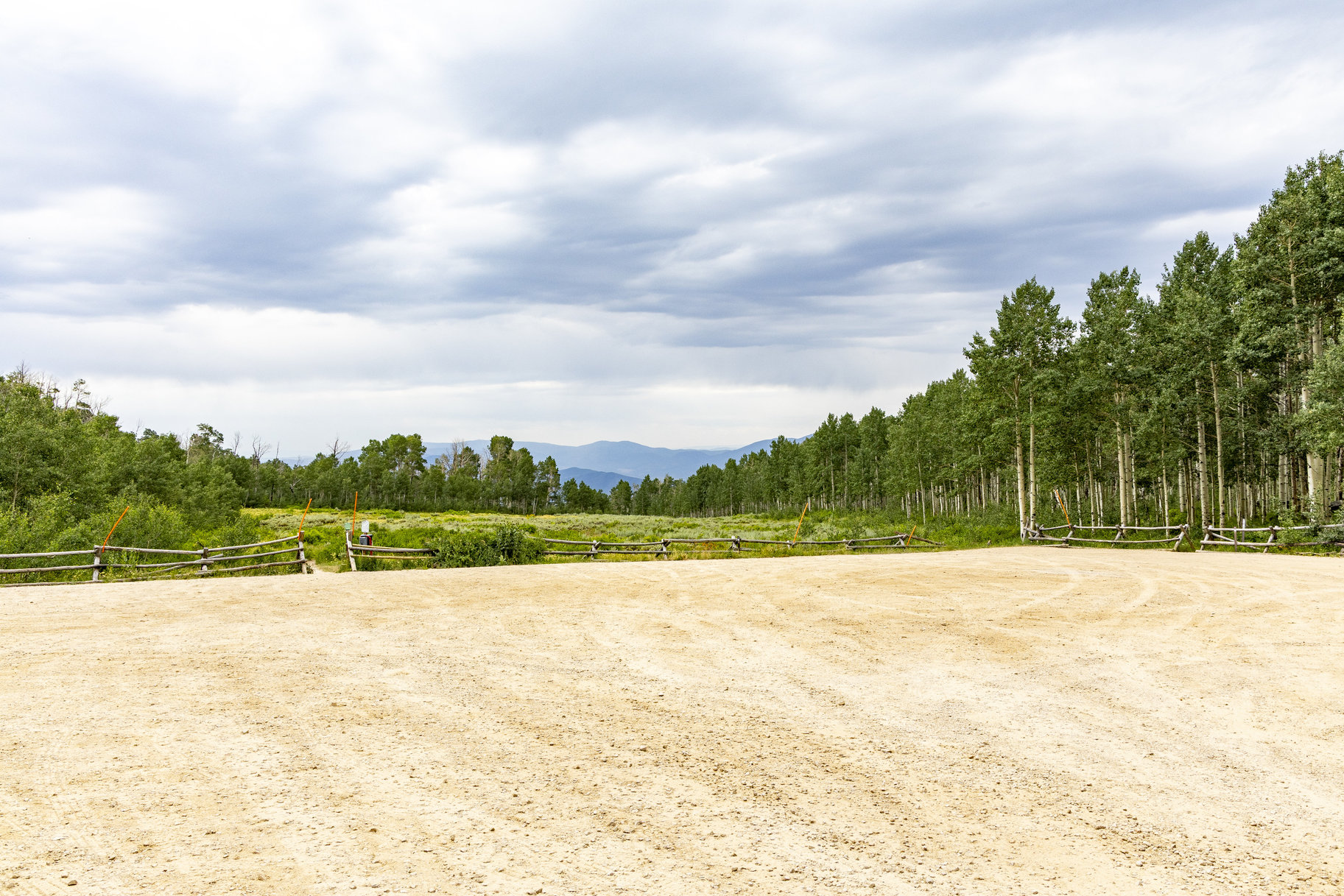  24 Acre Development Parcel in Bonanza Flats - 物件實景
