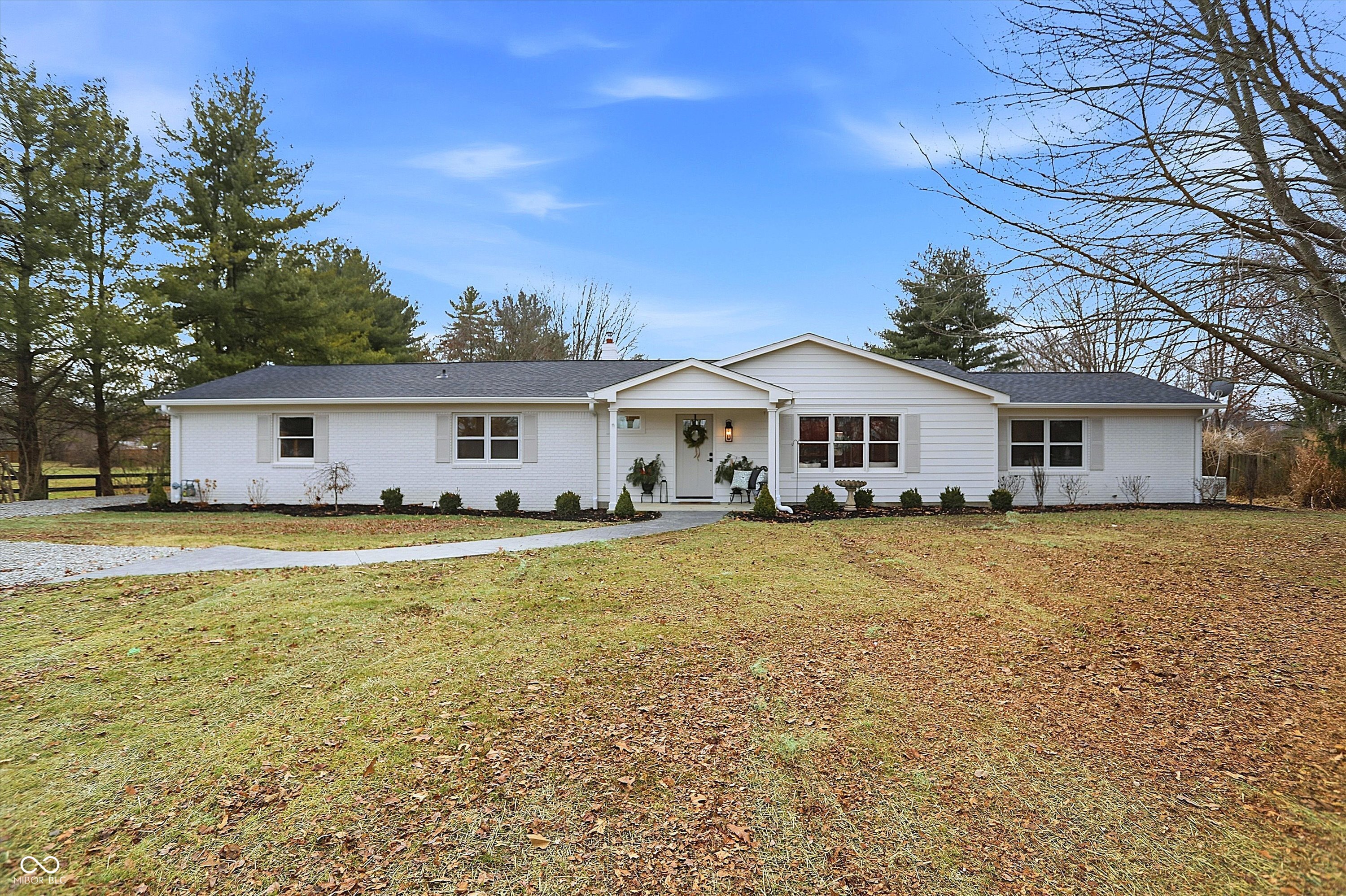 Zionsville, Indiana, 46077, United States, 3 Bedrooms Bedrooms, ,2 BathroomsBathrooms,Residential,For Sale,2008778