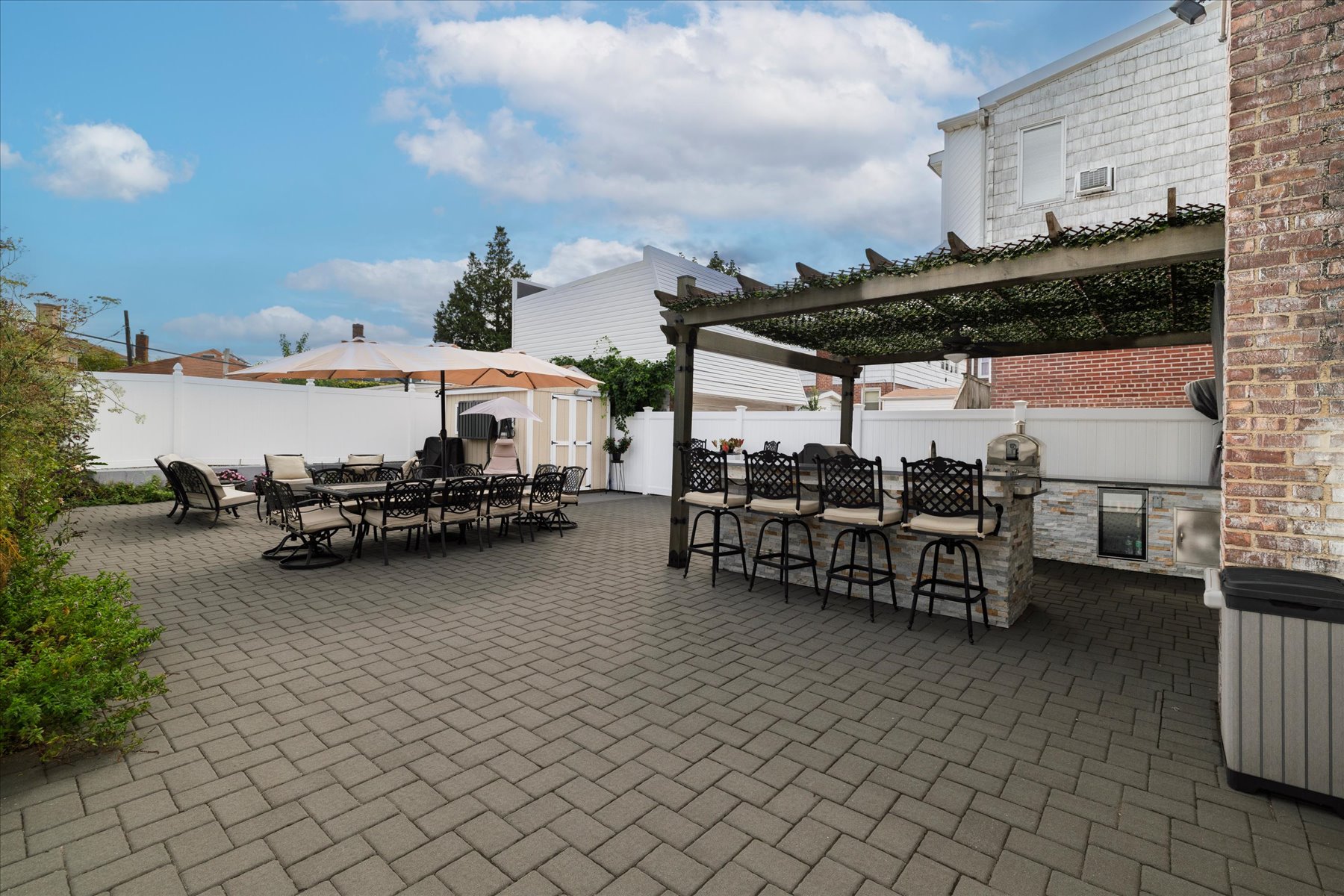  156-21 96th Street, Howard Beach, NY, 11414 - 物件實景