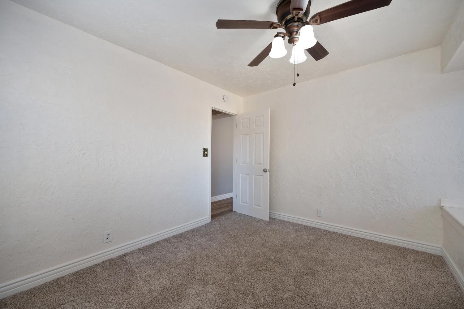 Biggs, California, 95917, United States, 3 Bedrooms Bedrooms, ,2 BathroomsBathrooms,Residential,For Sale,1933652