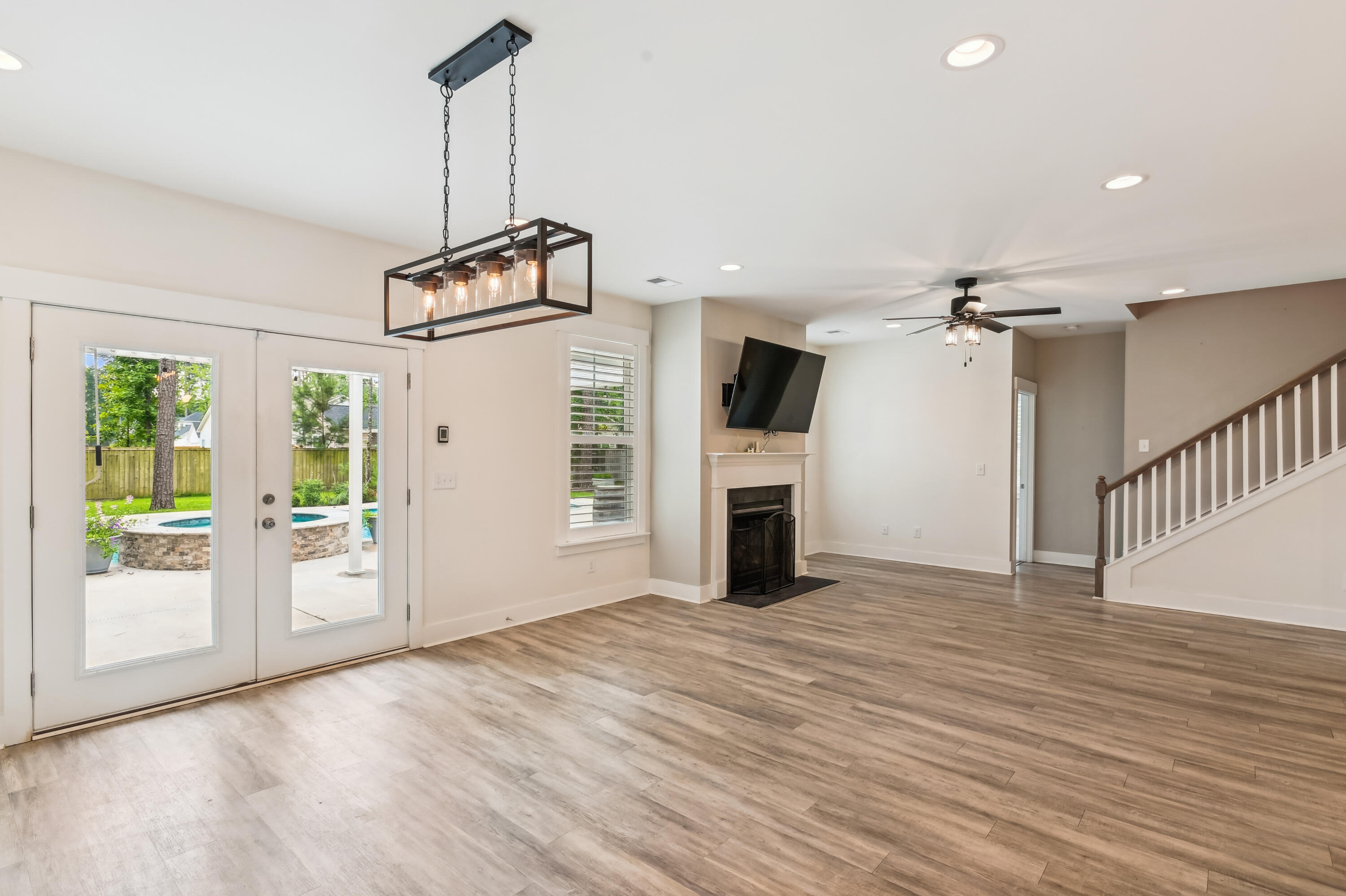 Summerville, South Carolina, 29483, United States, 4 Bedrooms Bedrooms, ,4 BathroomsBathrooms,Residential,For Sale,1897286