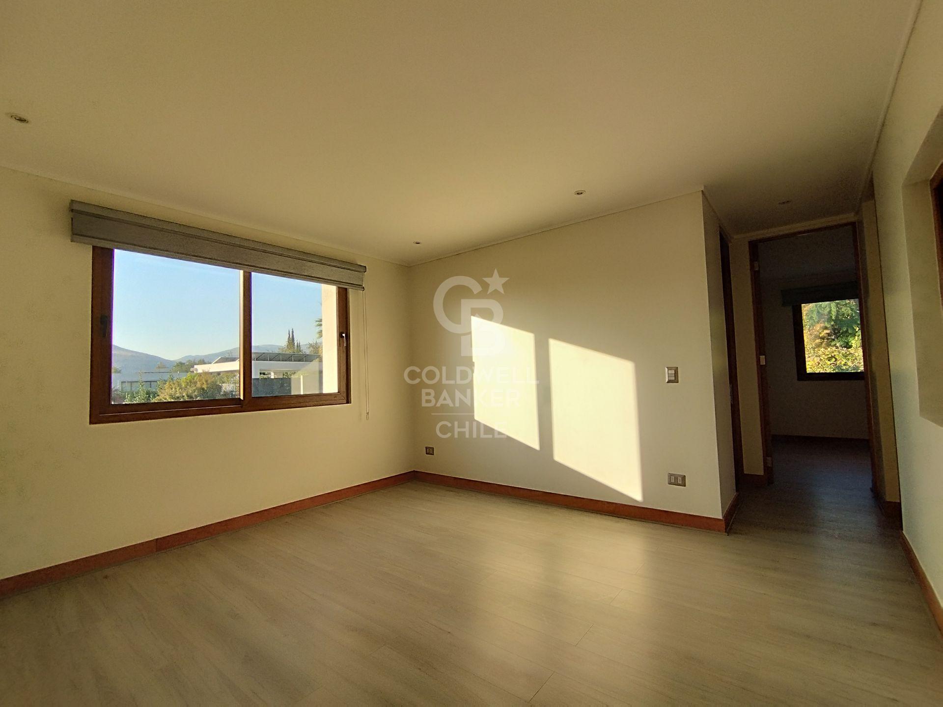 Colina, Chile, 7 Bedrooms Bedrooms, ,5 BathroomsBathrooms,Residential,For Sale,2002956