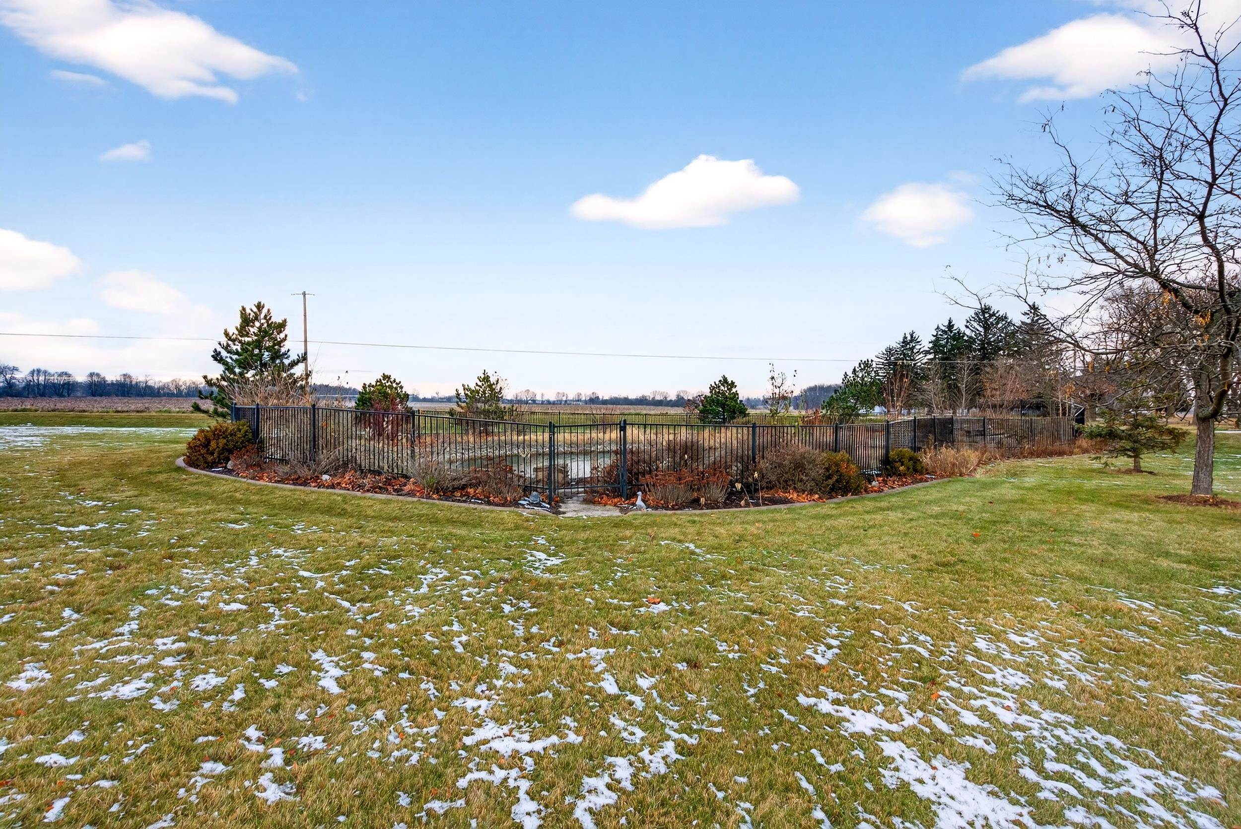 Neenah, Wisconsin, 54956, United States, 4 Bedrooms Bedrooms, ,4 BathroomsBathrooms,Residential,For Sale,1996384