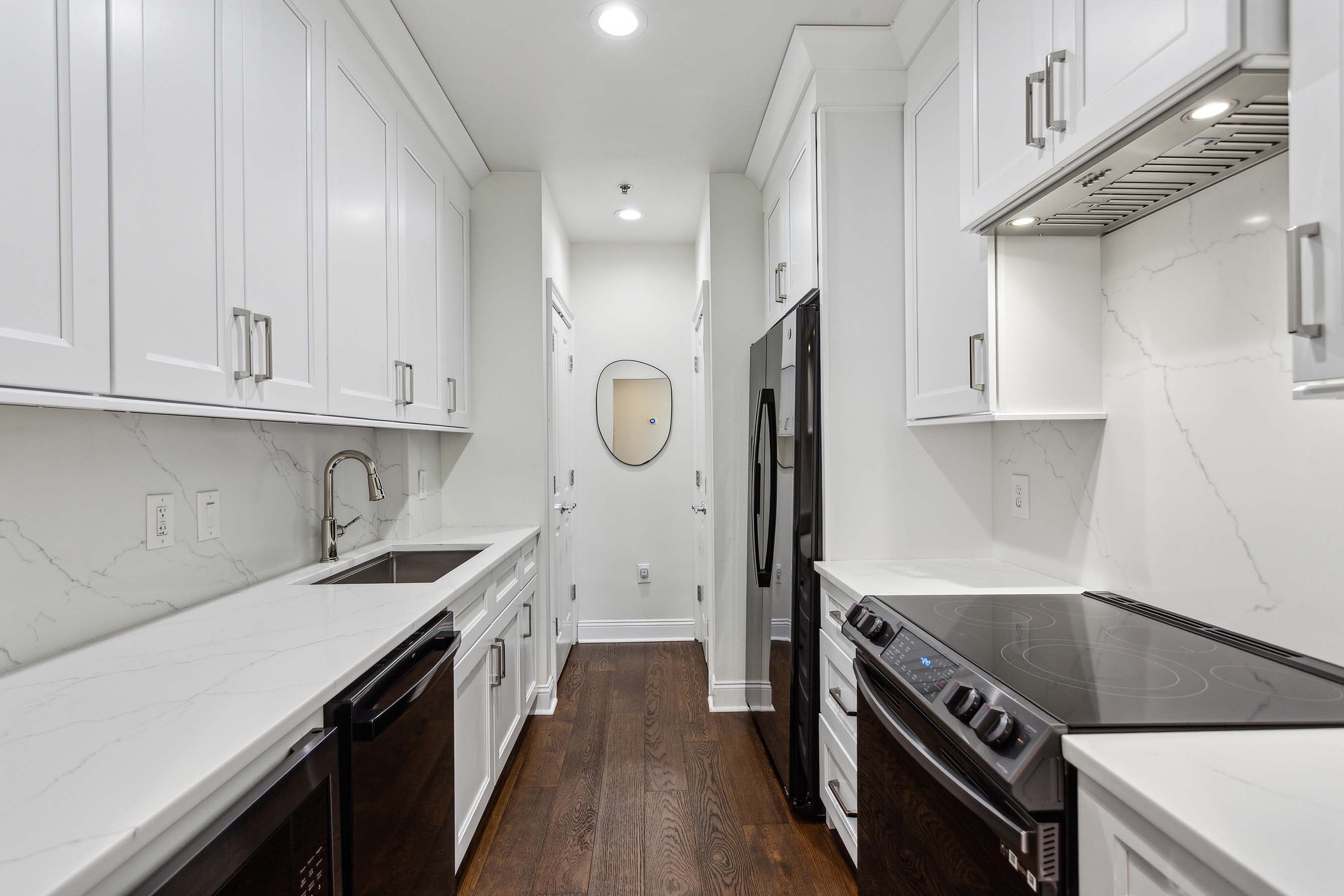  Unparalleled Views from this Renovated Corner Unit in the Heart of Buckhead - 物件實景