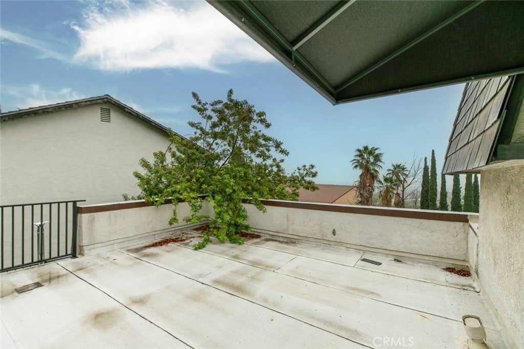 Granada Hills, California, 91344, United States, 4 Bedrooms Bedrooms, ,3 BathroomsBathrooms,Residential,For Sale,1993417