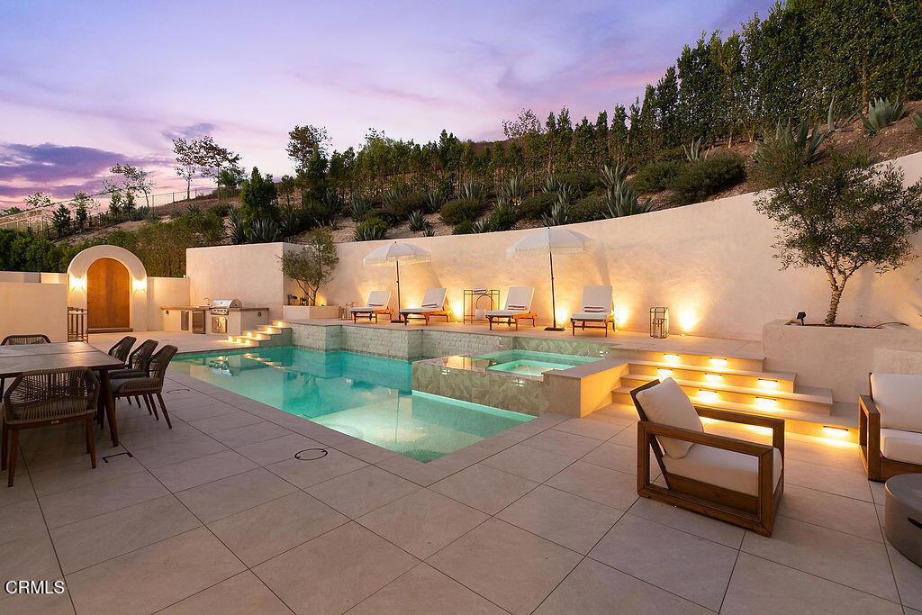 Thousand Oaks, California, 91362, United States, 4 Bedrooms Bedrooms, ,4 BathroomsBathrooms,Residential,For Sale,1997017