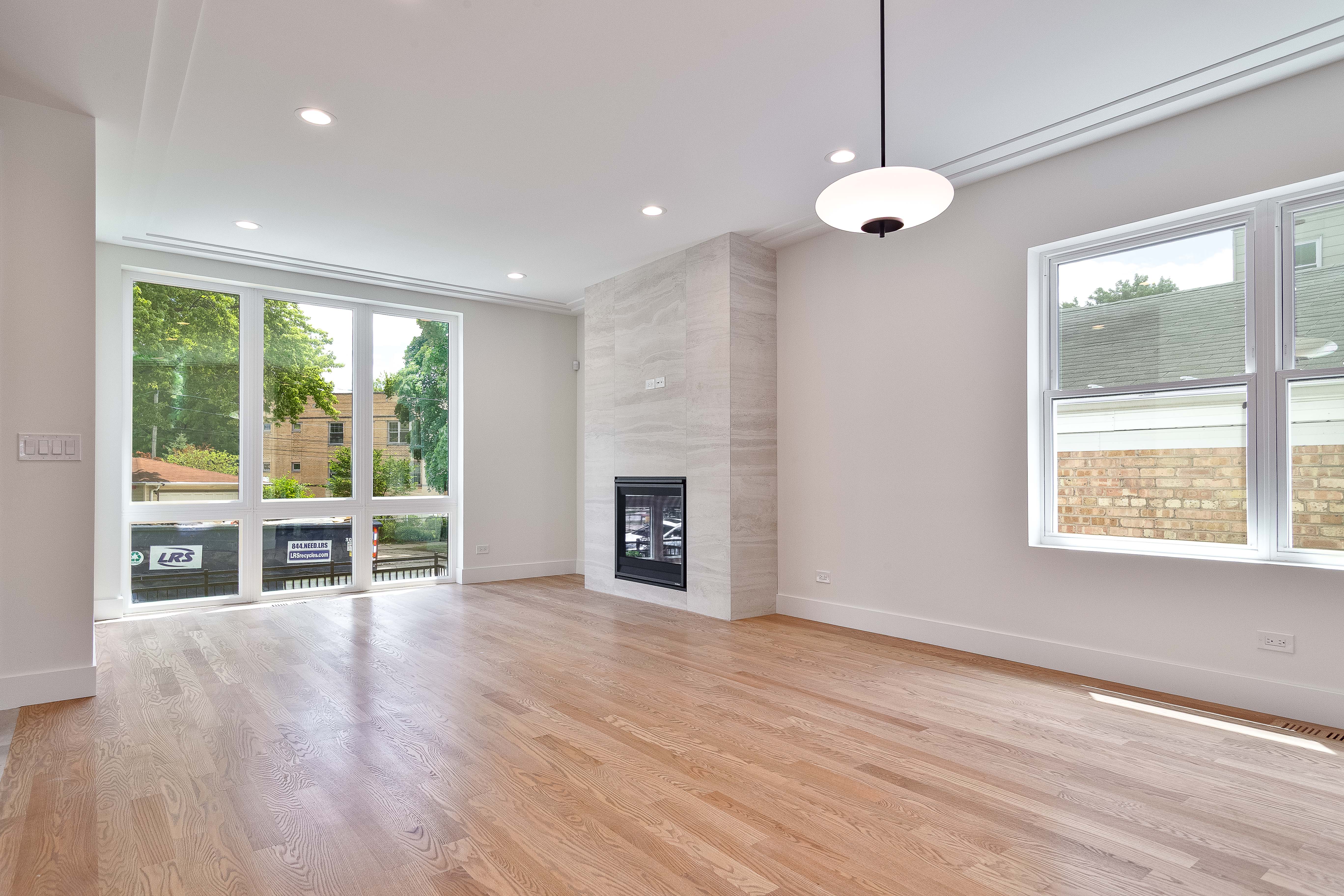  Impeccable 4 Bedroom, 3.1 Bath New Construction Single-family Home - 物件實景
