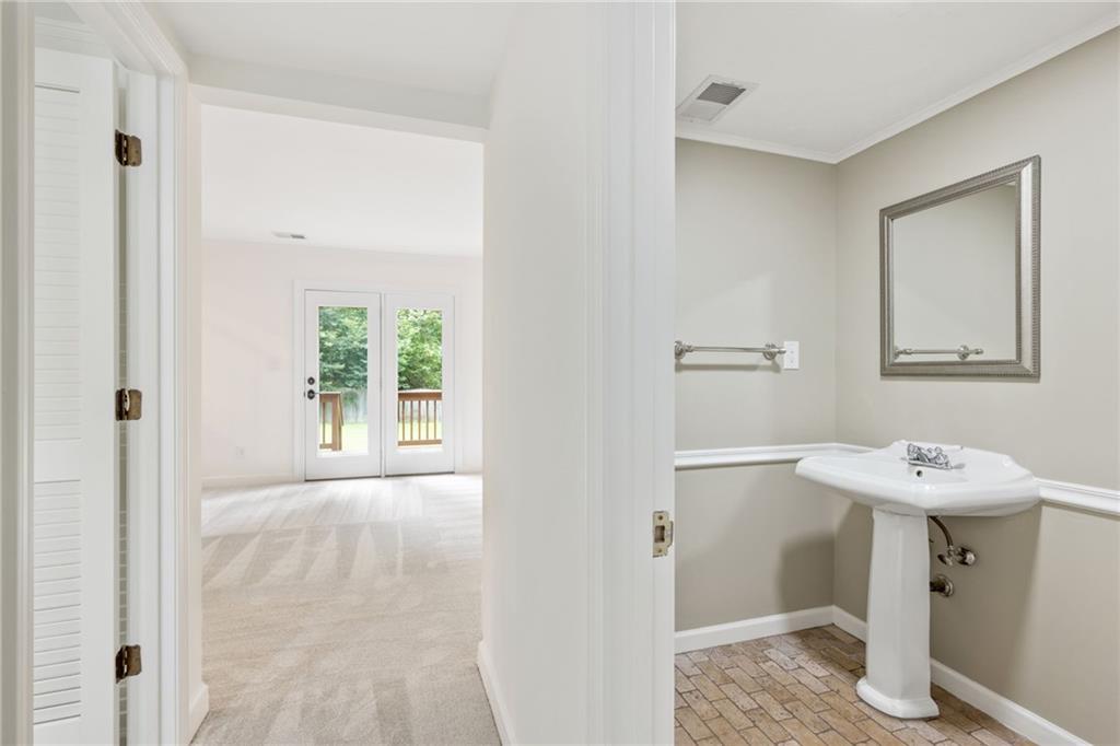 Marietta, Georgia, 30068, United States, 4 Bedrooms Bedrooms, ,3 BathroomsBathrooms,Residential,For Sale,1910921