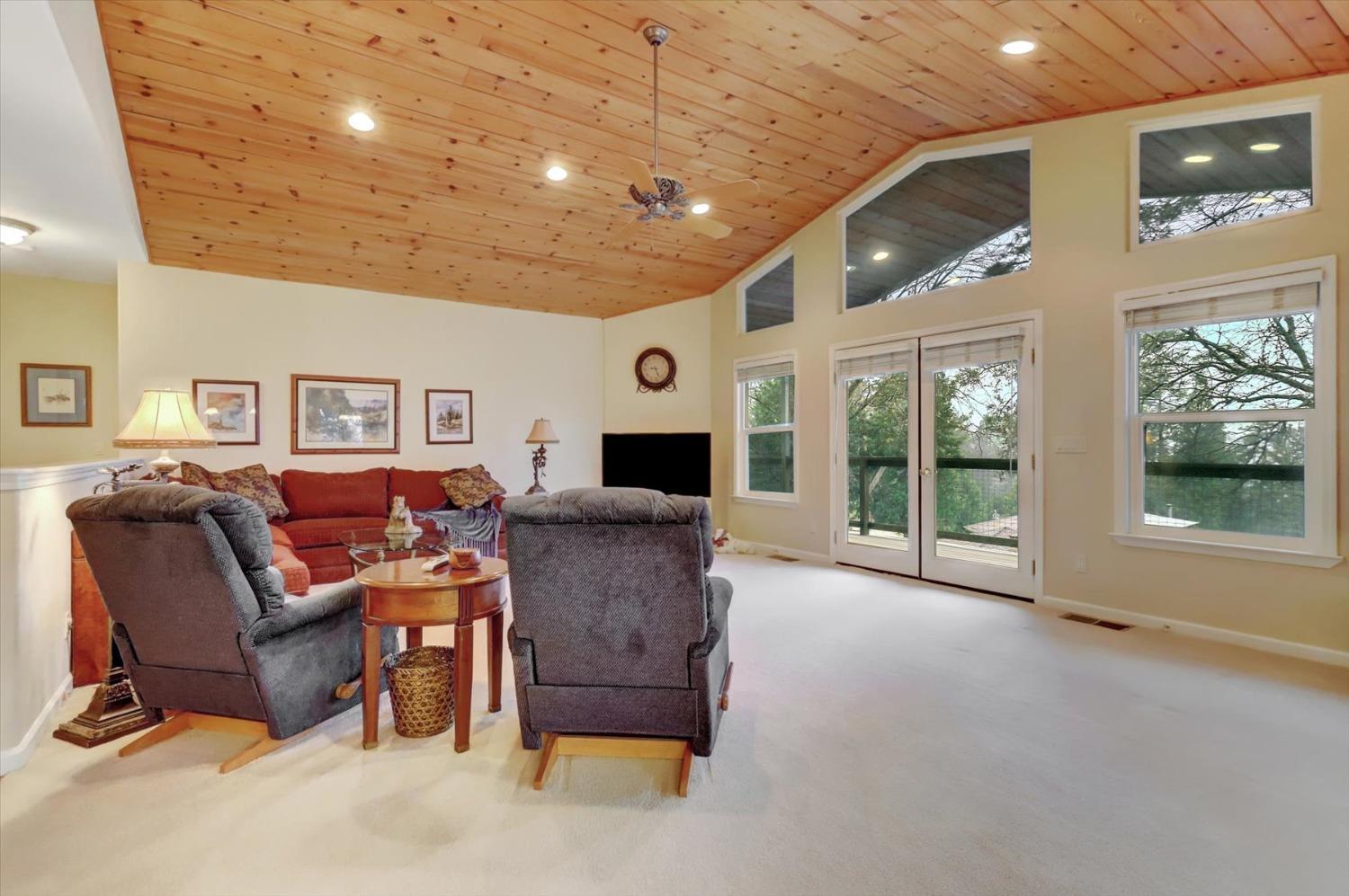 Grass Valley, California, 95949, United States, 3 Bedrooms Bedrooms, ,2 BathroomsBathrooms,Residential,For Sale,1707407