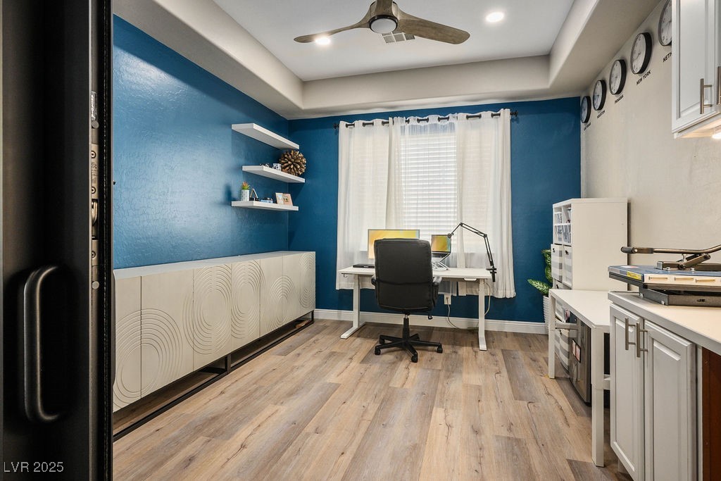 Henderson, Nevada, 89044, United States, 5 Bedrooms Bedrooms, ,5 BathroomsBathrooms,Residential,For Sale,2003253