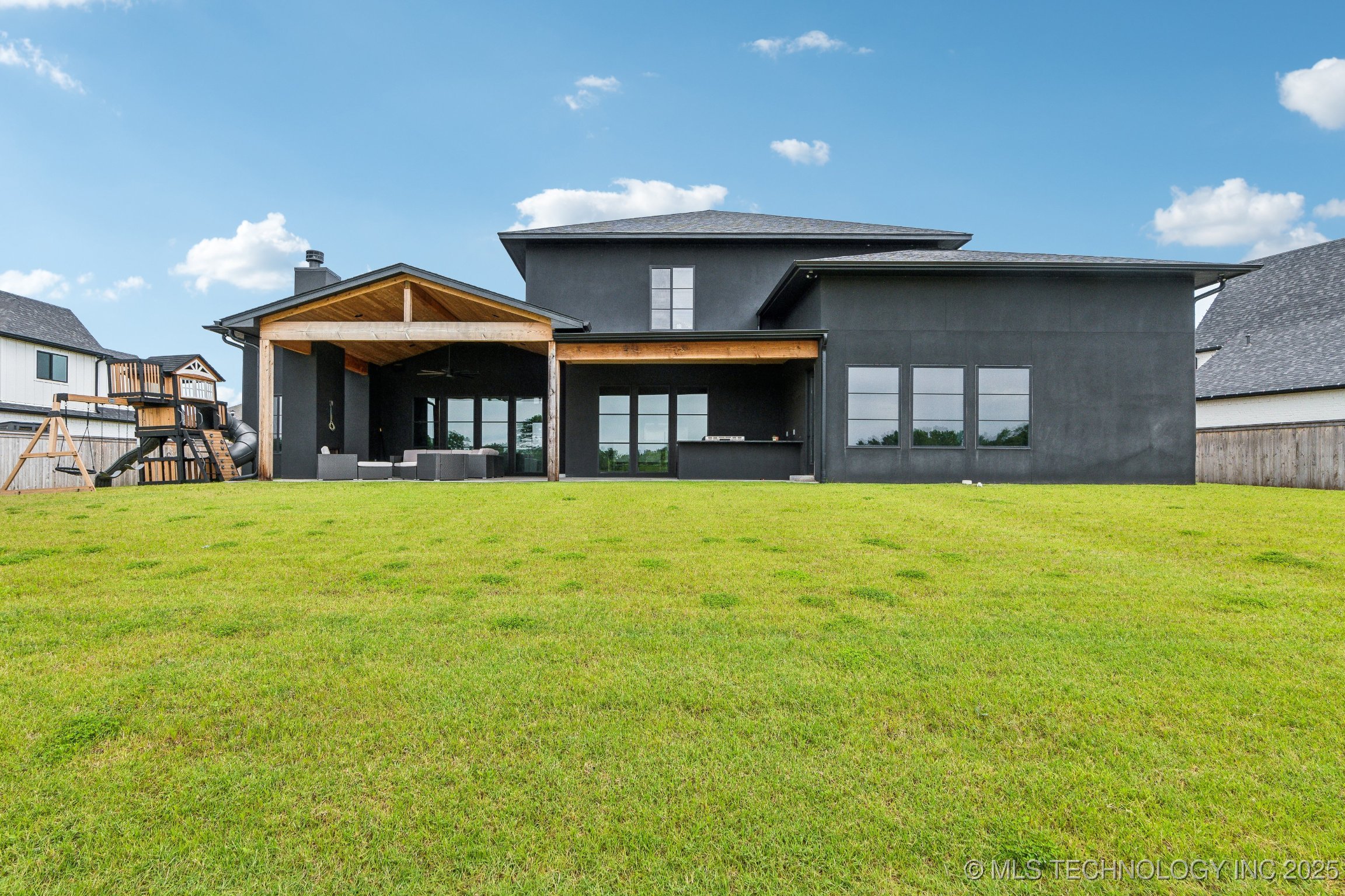 Bixby, Oklahoma, 74008, United States, 5 Bedrooms Bedrooms, ,5 BathroomsBathrooms,Residential,For Sale,1838867