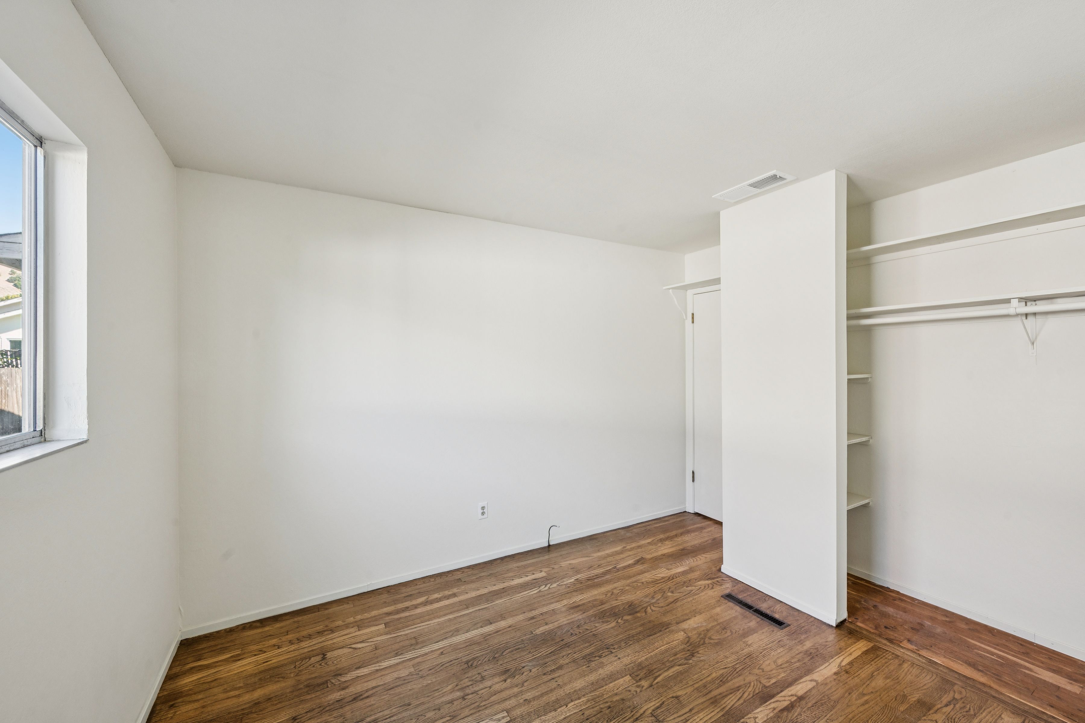  516 Oak Lake Avenue - 物件實景