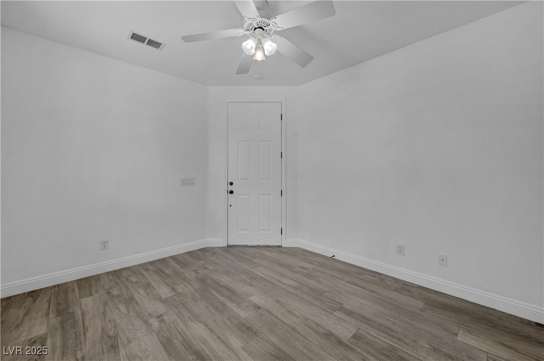 Henderson, Nevada, 89052, United States, 5 Bedrooms Bedrooms, ,2 BathroomsBathrooms,Residential,For Sale,1897207