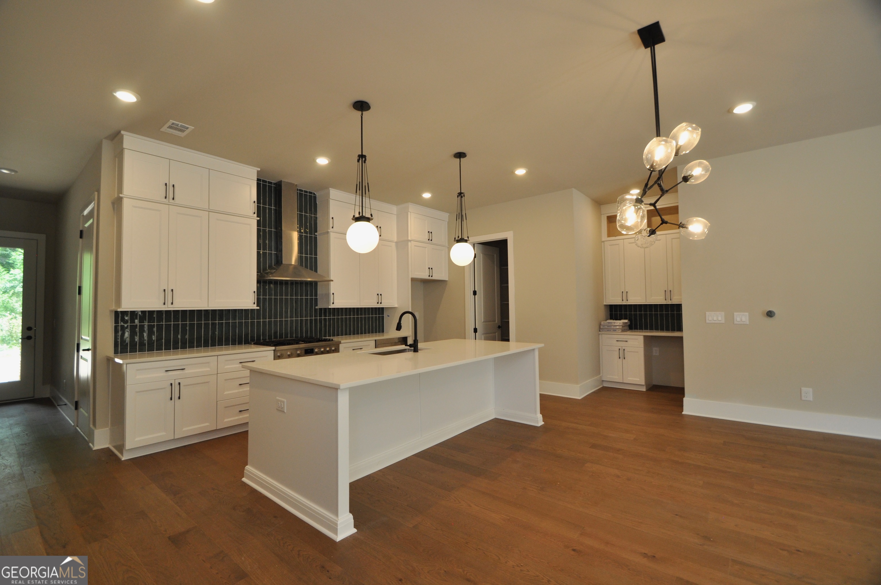 Watkinsville, Georgia, 30677, United States, 3 Bedrooms Bedrooms, ,4 BathroomsBathrooms,Residential,For Sale,1707989