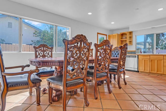 Orange, California, 92869, United States, 4 Bedrooms Bedrooms, ,2 BathroomsBathrooms,Residential,For Sale,1937411