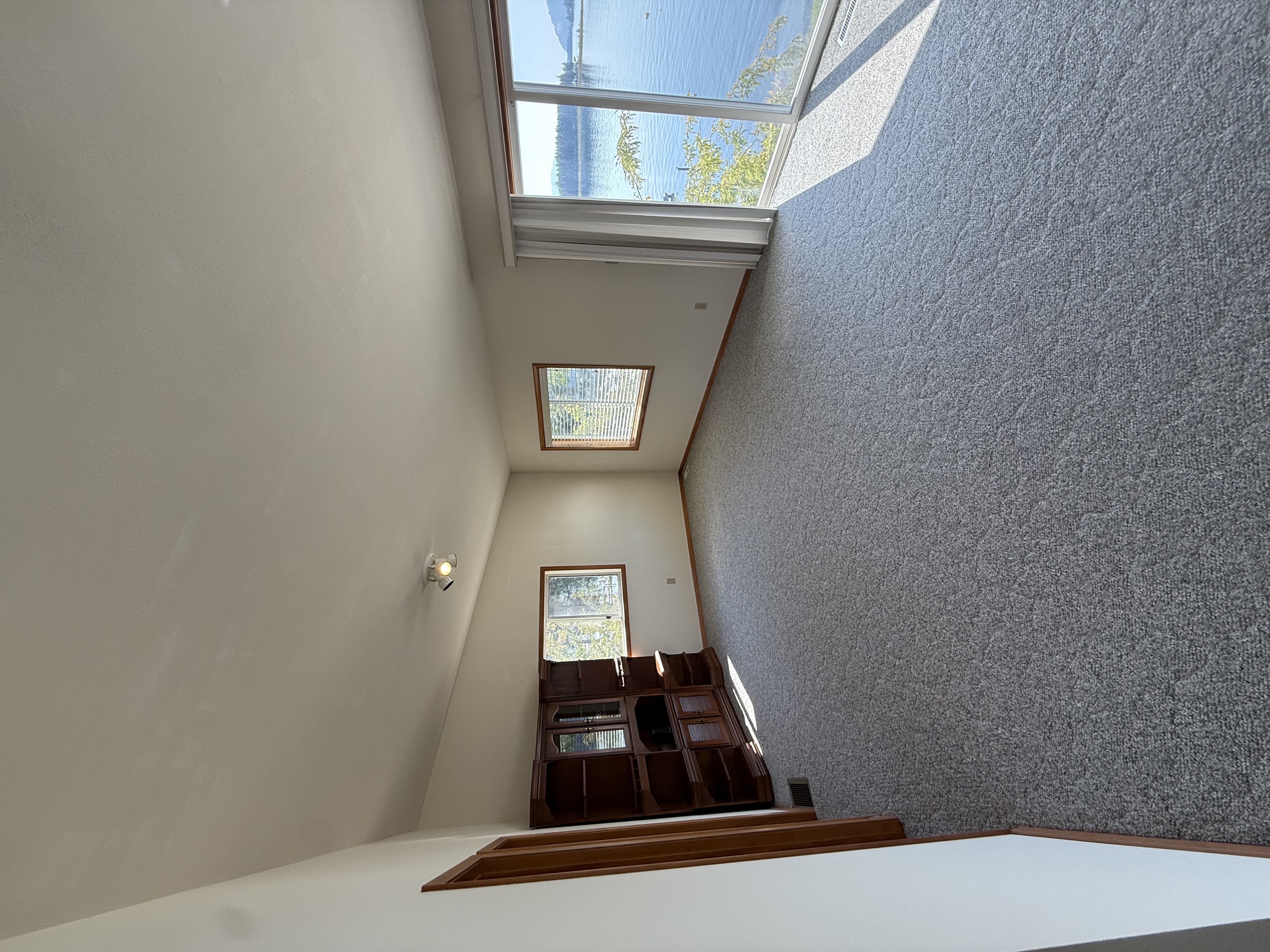 Sagle, Idaho, 83860, United States, 5 Bedrooms Bedrooms, ,4 BathroomsBathrooms,Residential,For Sale,1982064