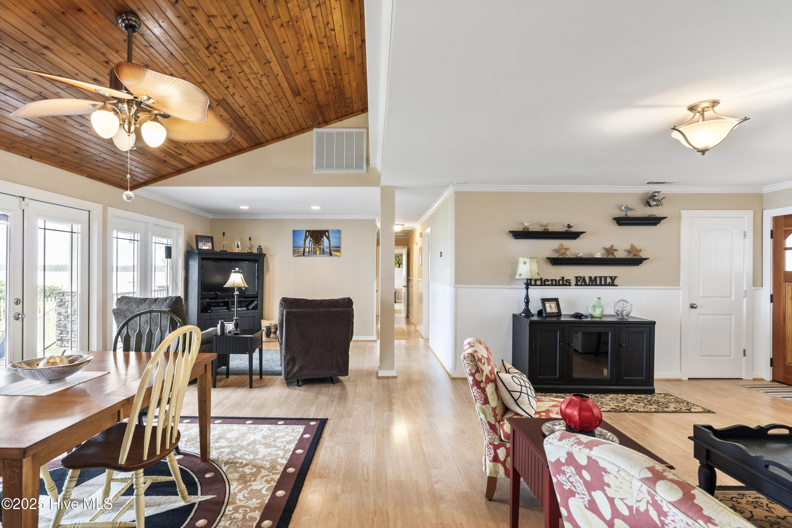 Sneads Ferry, North Carolina, 28460, United States, 4 Bedrooms Bedrooms, ,3 BathroomsBathrooms,Residential,For Sale,1947068