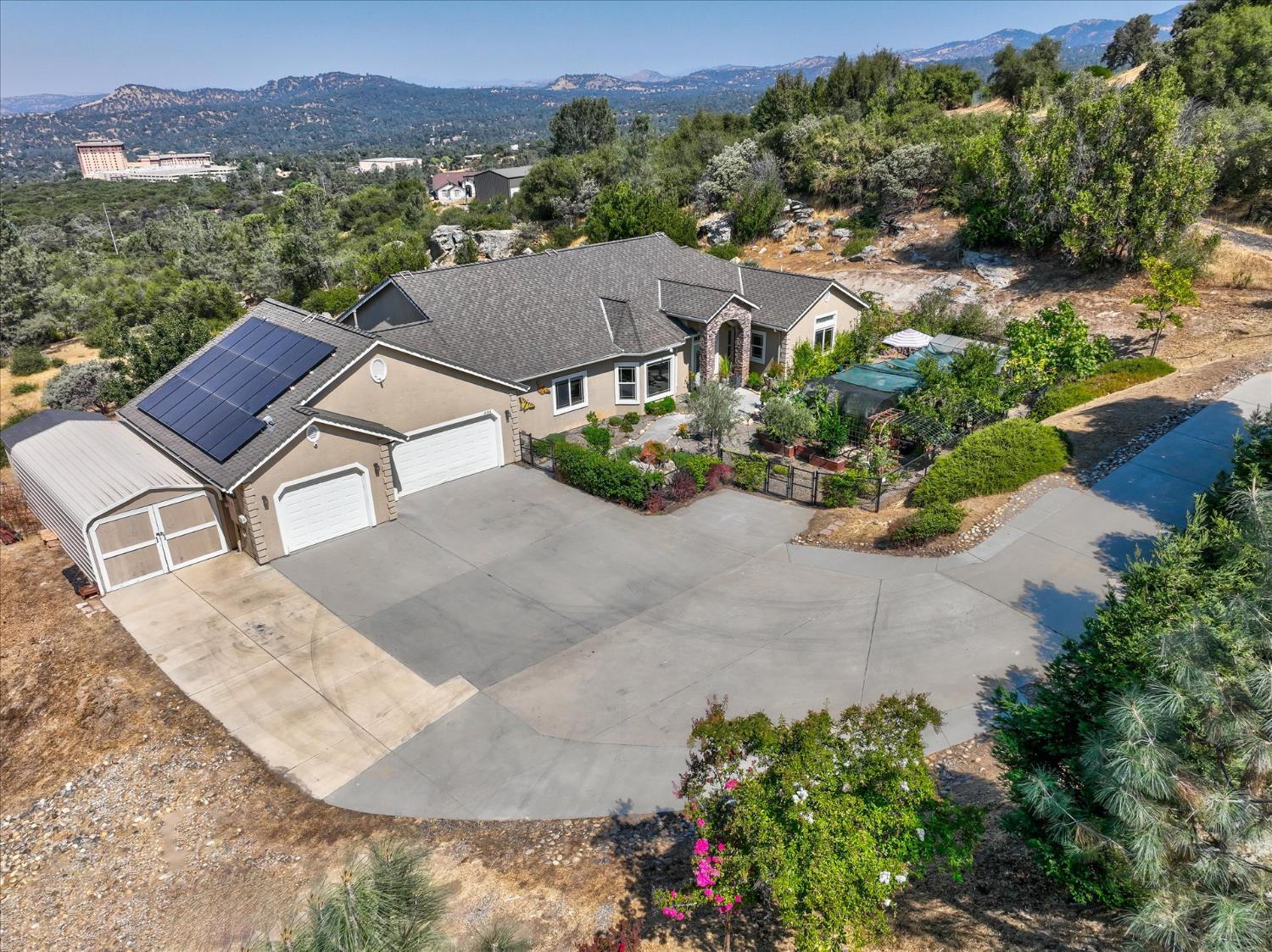 Coarsegold, California, 93614, United States, 4 Bedrooms Bedrooms, ,3 BathroomsBathrooms,Residential,For Sale,1923436