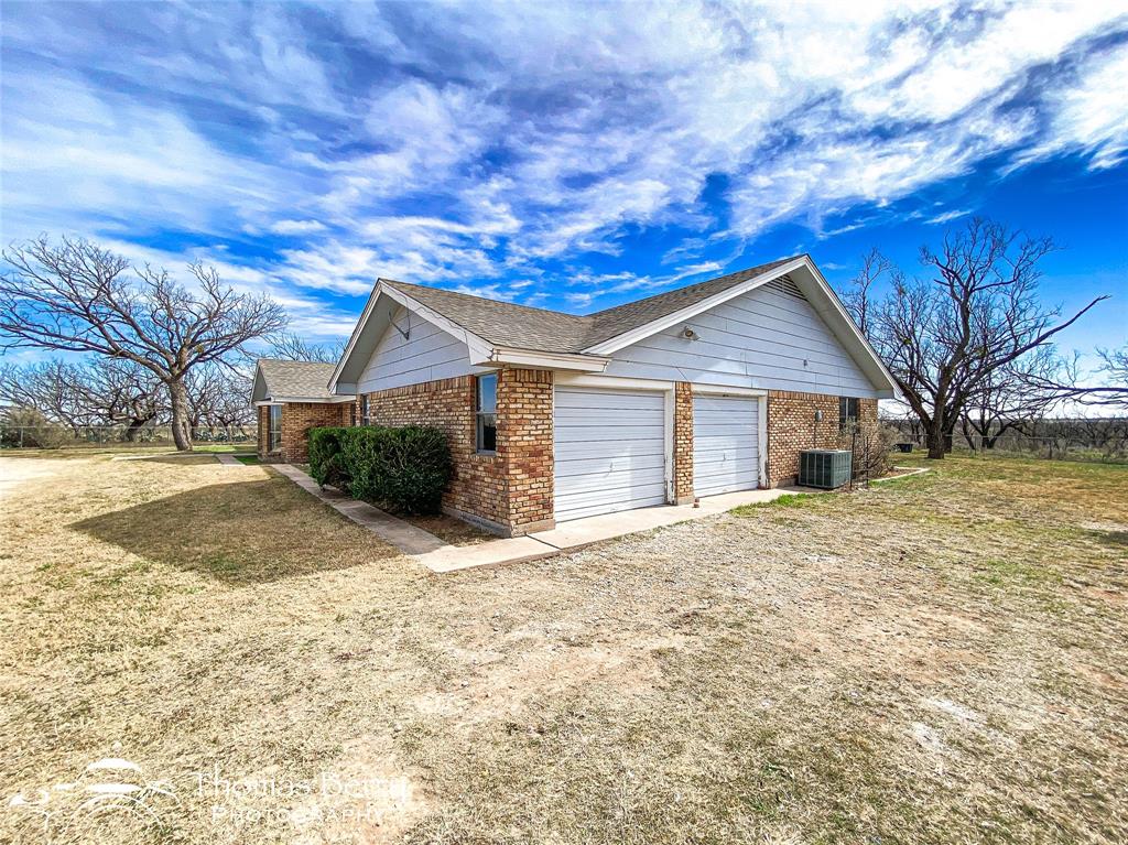 Stamford, Texas, 79553, United States, 3 Bedrooms Bedrooms, ,3 BathroomsBathrooms,Residential,For Sale,1696805